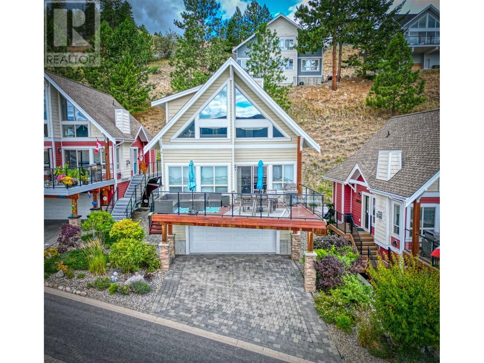 KELOWNA, British Columbia, V1Z 3R8, CA, 3 Bedrooms Bedrooms, ,2 BathroomsBathrooms,Residential,For Sale,1892697