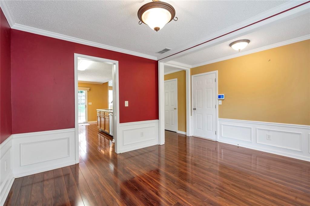 Alpharetta, Georgia, 30004, United States, 3 Bedrooms Bedrooms, ,3 BathroomsBathrooms,Residential,For Sale,1890070