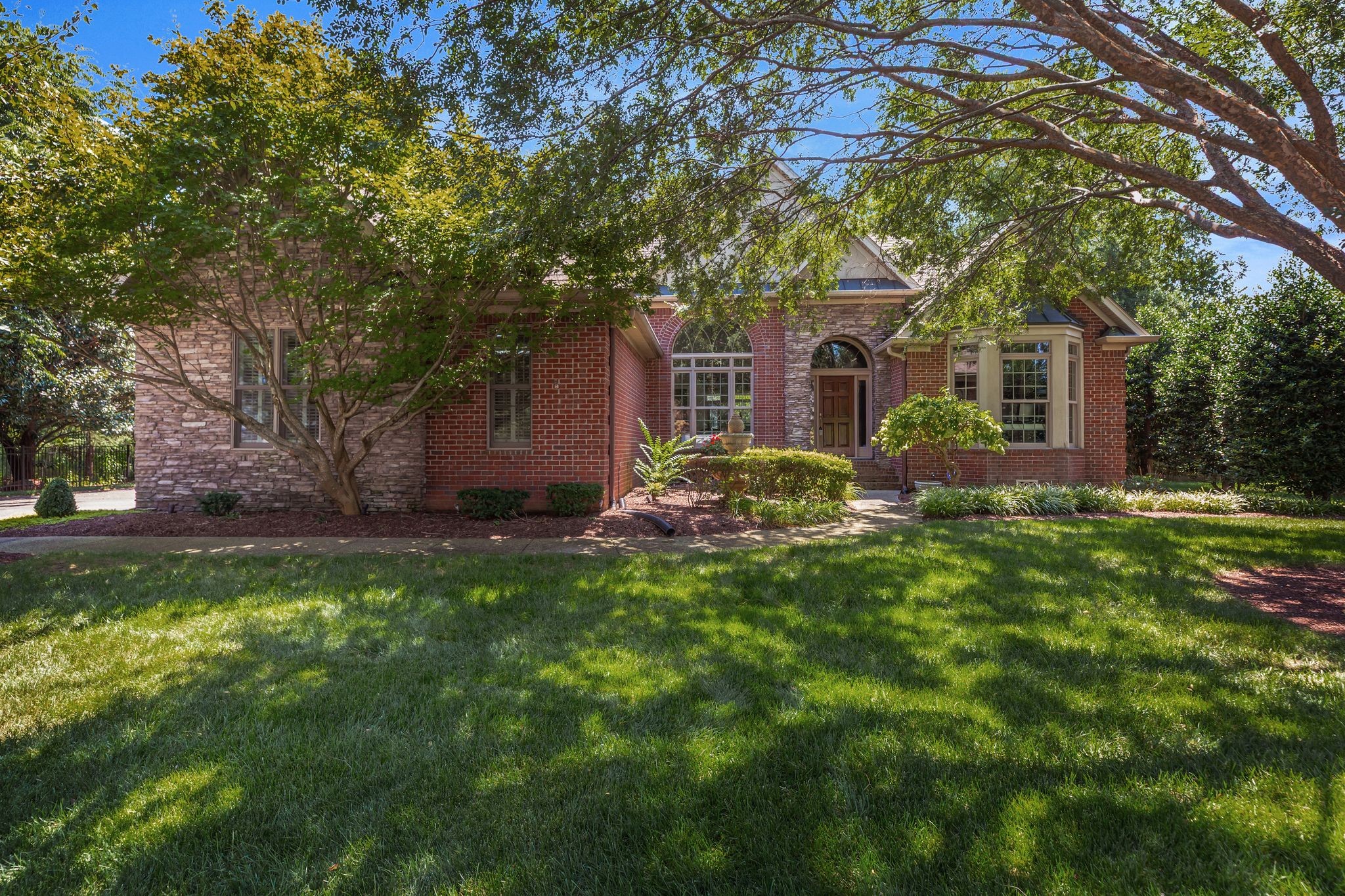 Murfreesboro, Tennessee, 37130, United States, 4 Bedrooms Bedrooms, ,4 BathroomsBathrooms,Residential,For Sale,1925116