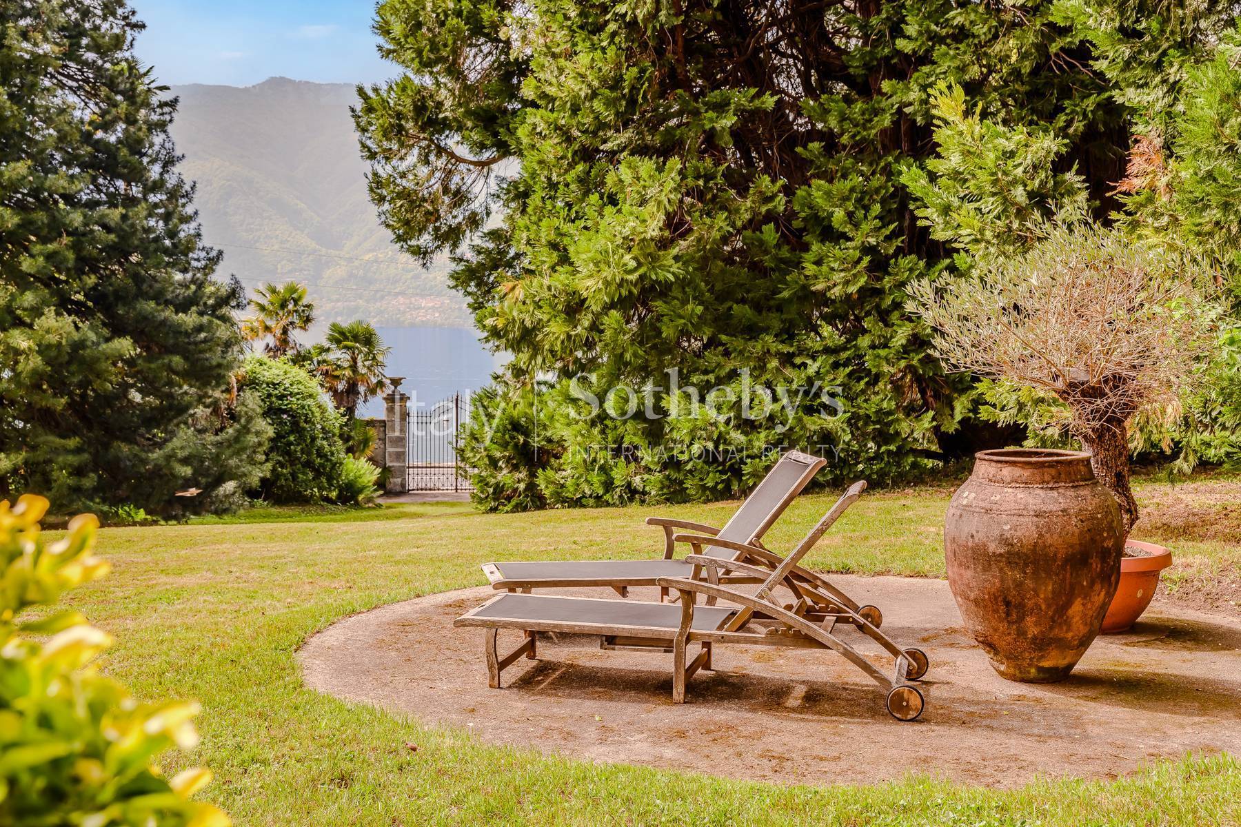  Prestigious and exclusive lakefront Art Nouveau villa - 物件實景