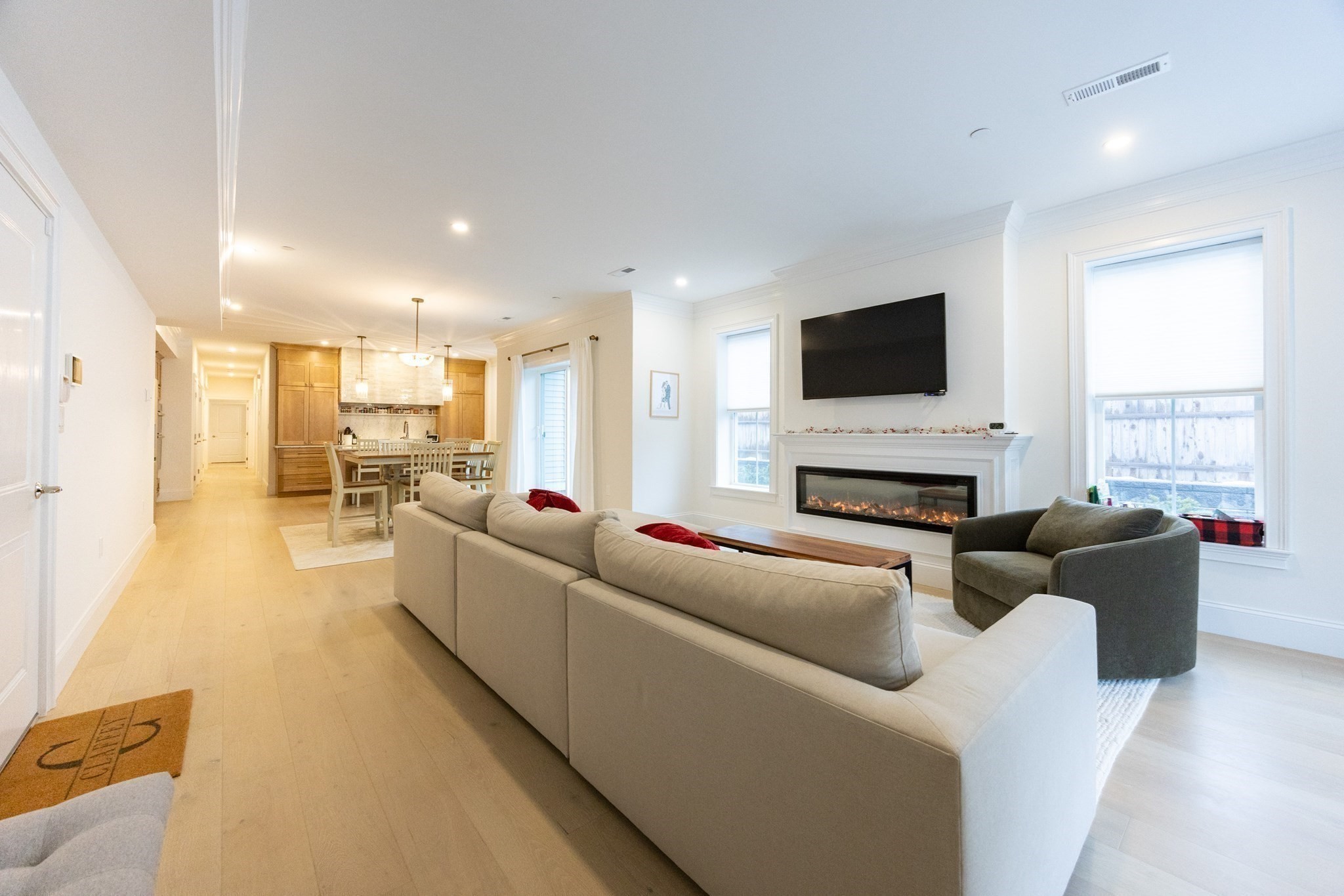 Boston, Massachusetts, 02134, United States, 3 Bedrooms Bedrooms, ,2 BathroomsBathrooms,Residential,For Sale,2034966