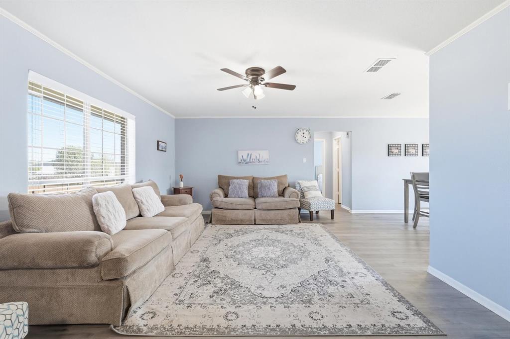 Sanger, Texas, 76266, United States, 3 Bedrooms Bedrooms, ,2 BathroomsBathrooms,Residential,For Sale,1995373