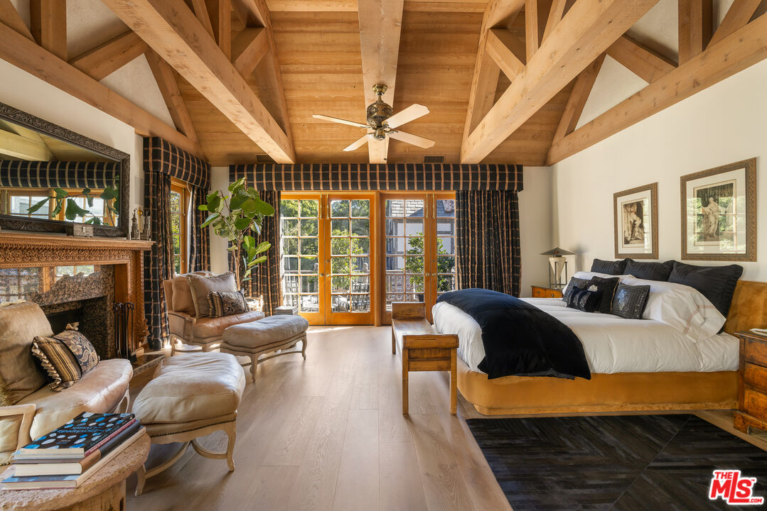 Beverly Hills, California, 90210, United States, 7 Bedrooms Bedrooms, ,9 BathroomsBathrooms,Residential,For Sale,1933482