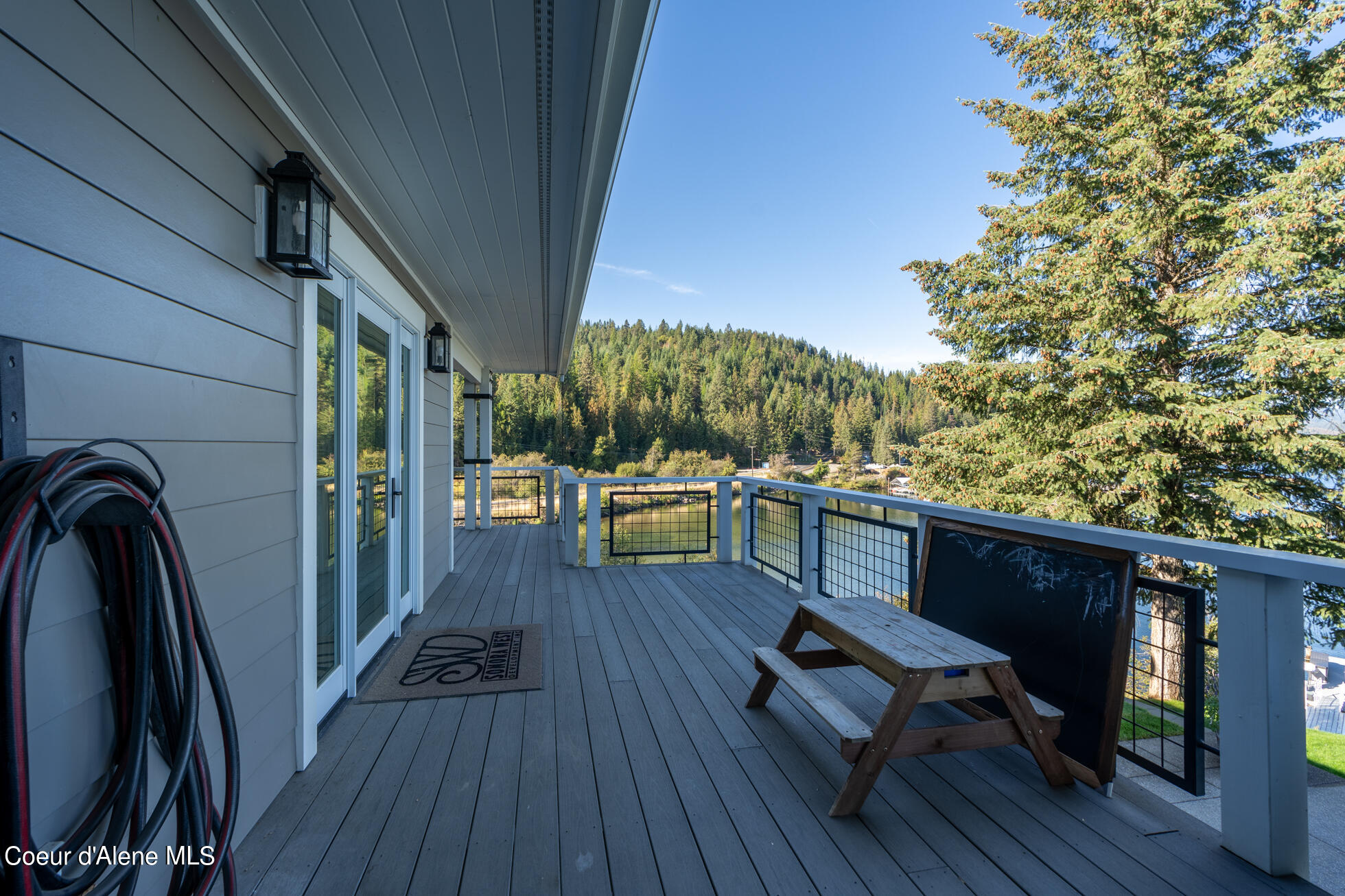 Harrison, Idaho, 83833, United States, 4 Bedrooms Bedrooms, ,4 BathroomsBathrooms,Residential,For Sale,1766159