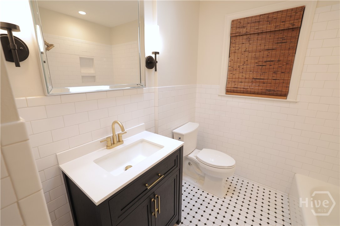 Savannah, Georgia, 31406, United States, 3 Bedrooms Bedrooms, ,1 BathroomBathrooms,Residential,For Sale,1938415
