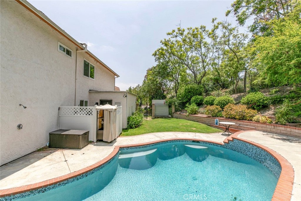 Glendale, California, 91206, United States, 4 Bedrooms Bedrooms, ,3 BathroomsBathrooms,Residential,For Sale,1940917