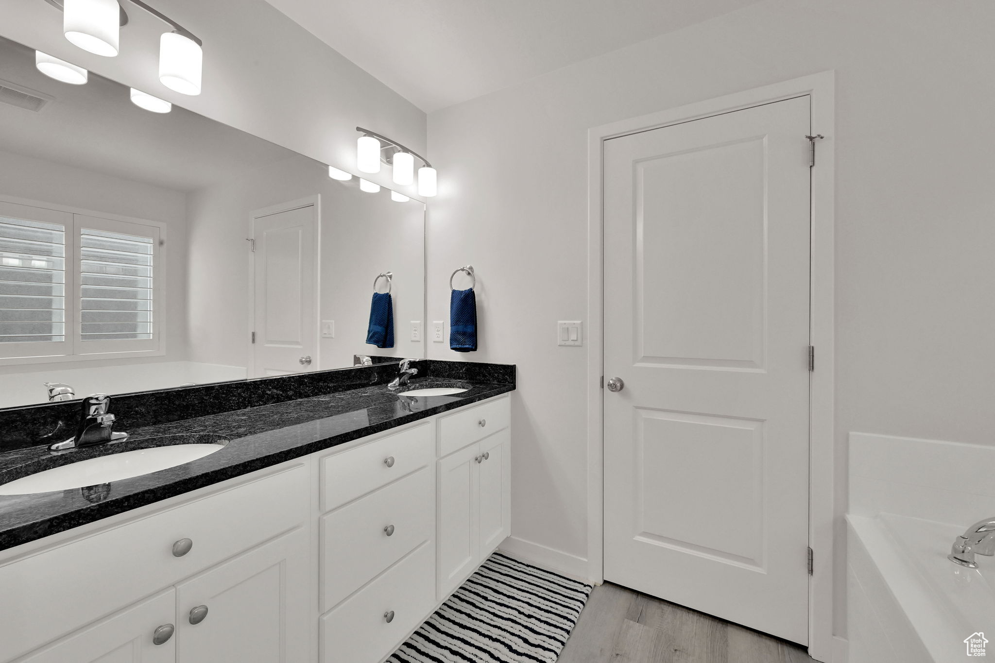 West Haven, Utah, 84401, United States, 3 Bedrooms Bedrooms, ,3 BathroomsBathrooms,Residential,For Sale,1956973