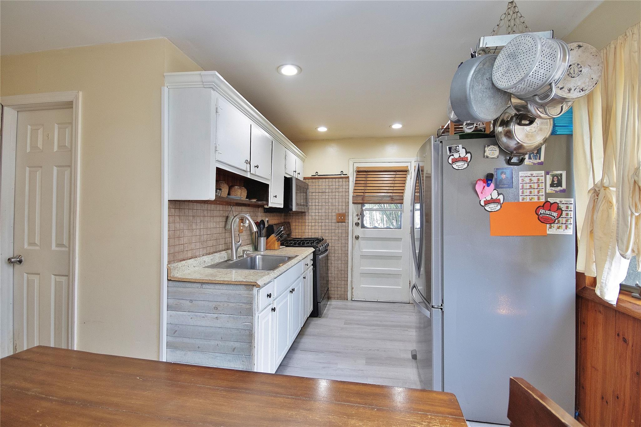 Garnerville, New York, 10923, United States, 5 Bedrooms Bedrooms, ,2 BathroomsBathrooms,Residential,For Sale,1927826