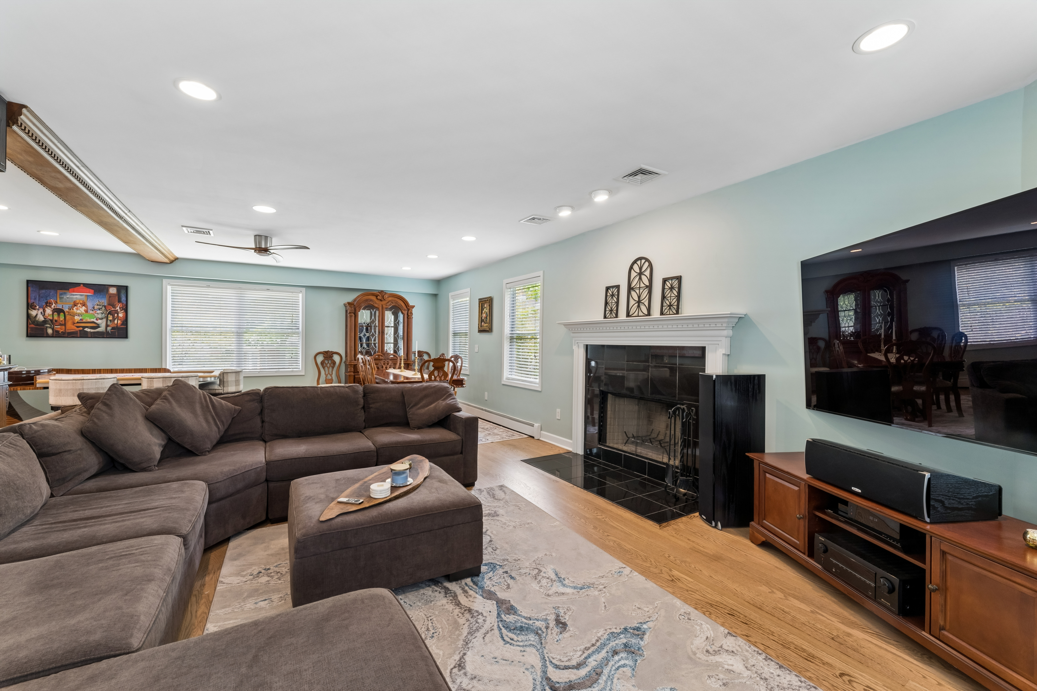 Towaco, New Jersey, 07082, United States, 4 Bedrooms Bedrooms, ,3 BathroomsBathrooms,Residential,For Sale,2048058