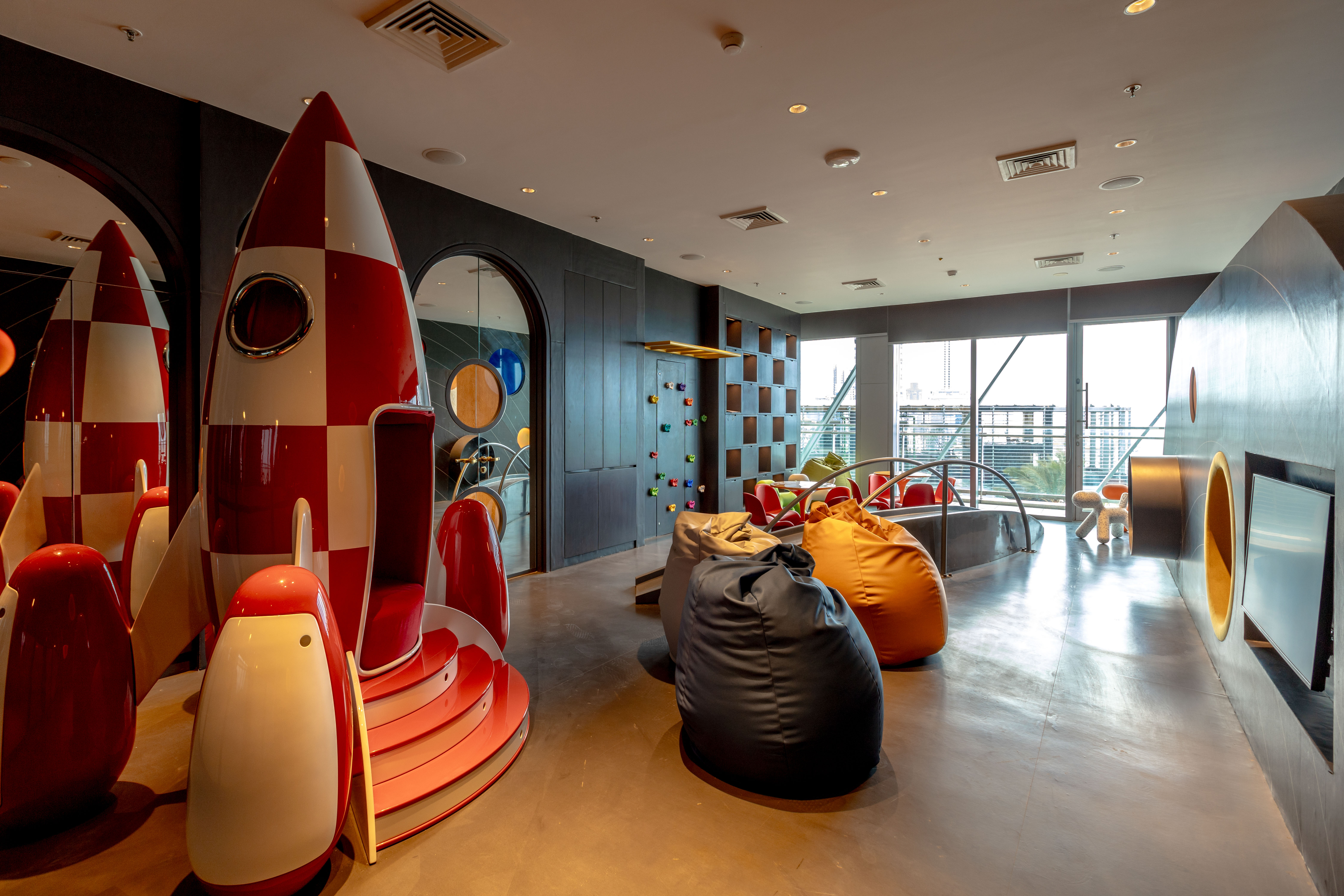  Sky Mansion on 17th floor with ocean view at Sapphire Residences - 物件實景