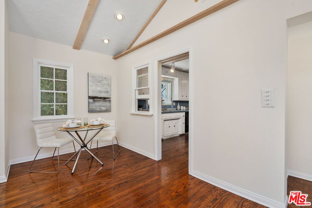 Los Angeles, California, 90049, United States, 3 Bedrooms Bedrooms, ,3 BathroomsBathrooms,Residential,For Sale,1902649