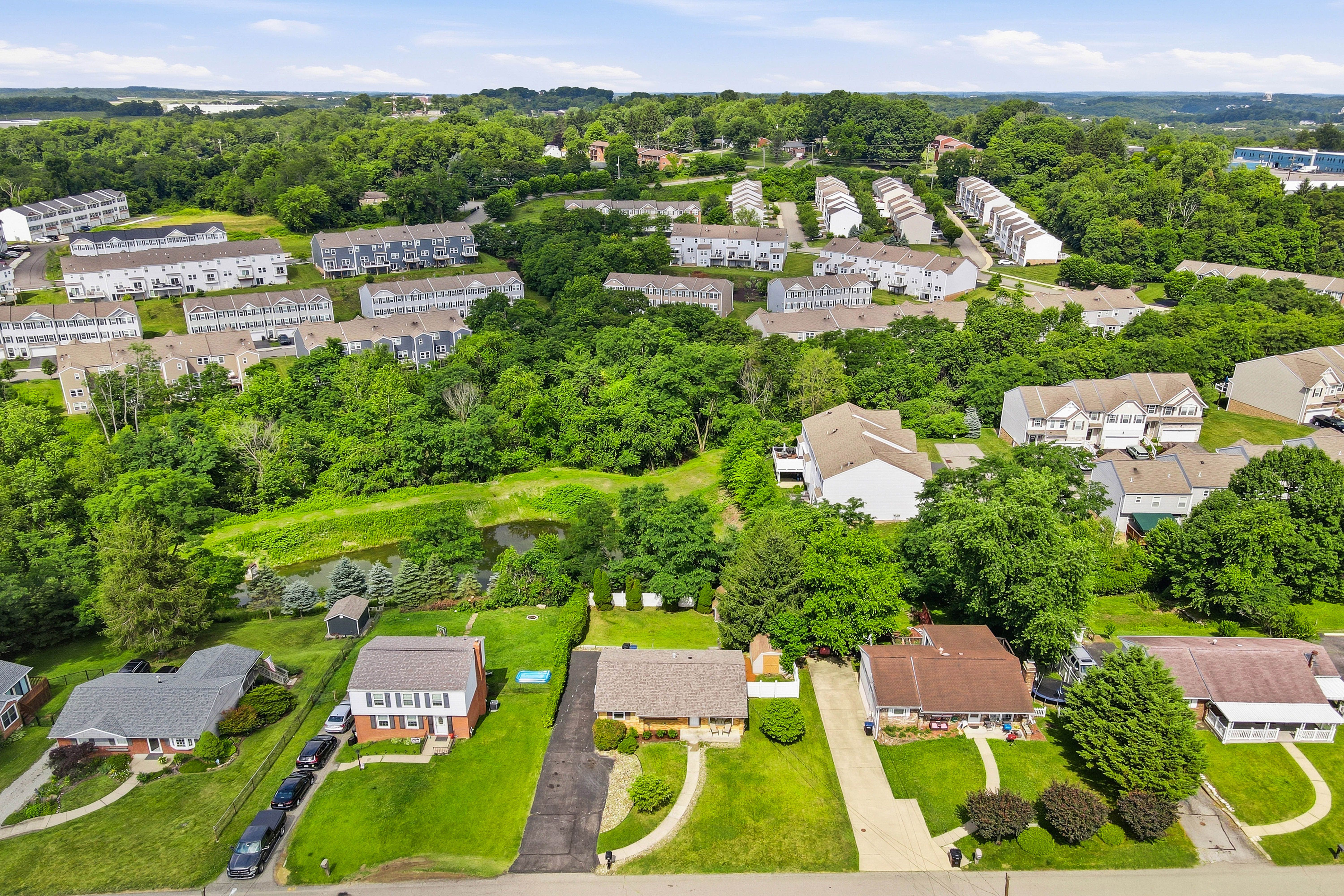  113 Lycoming Drive, Carnot-Moon, PA 15108 - 物件實景