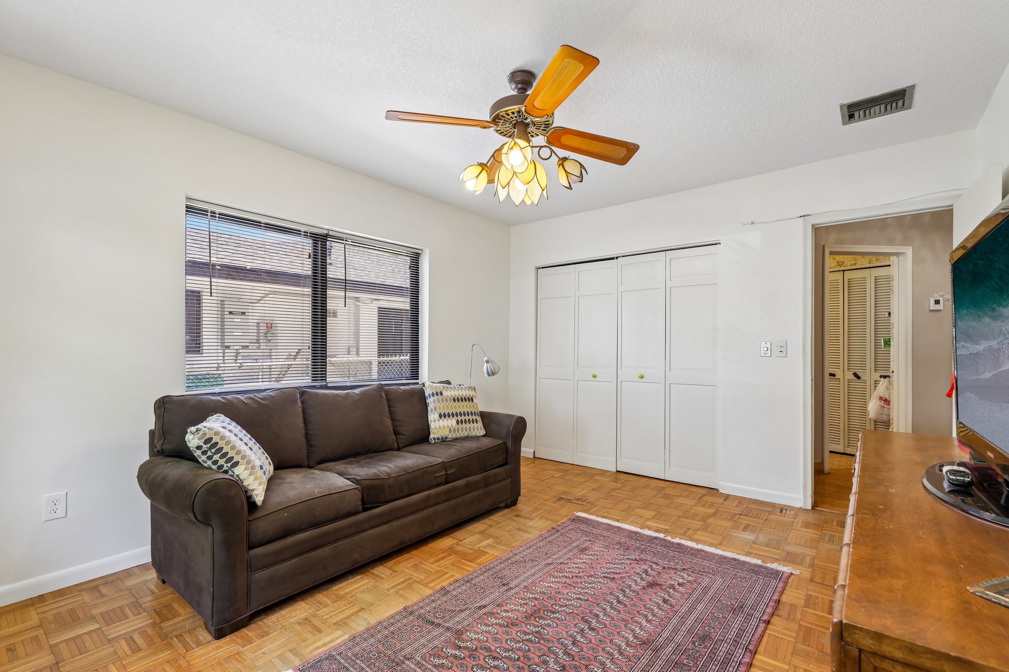  19805 NE 22nd Ave, Miami, FL, 33180 - 物件實景