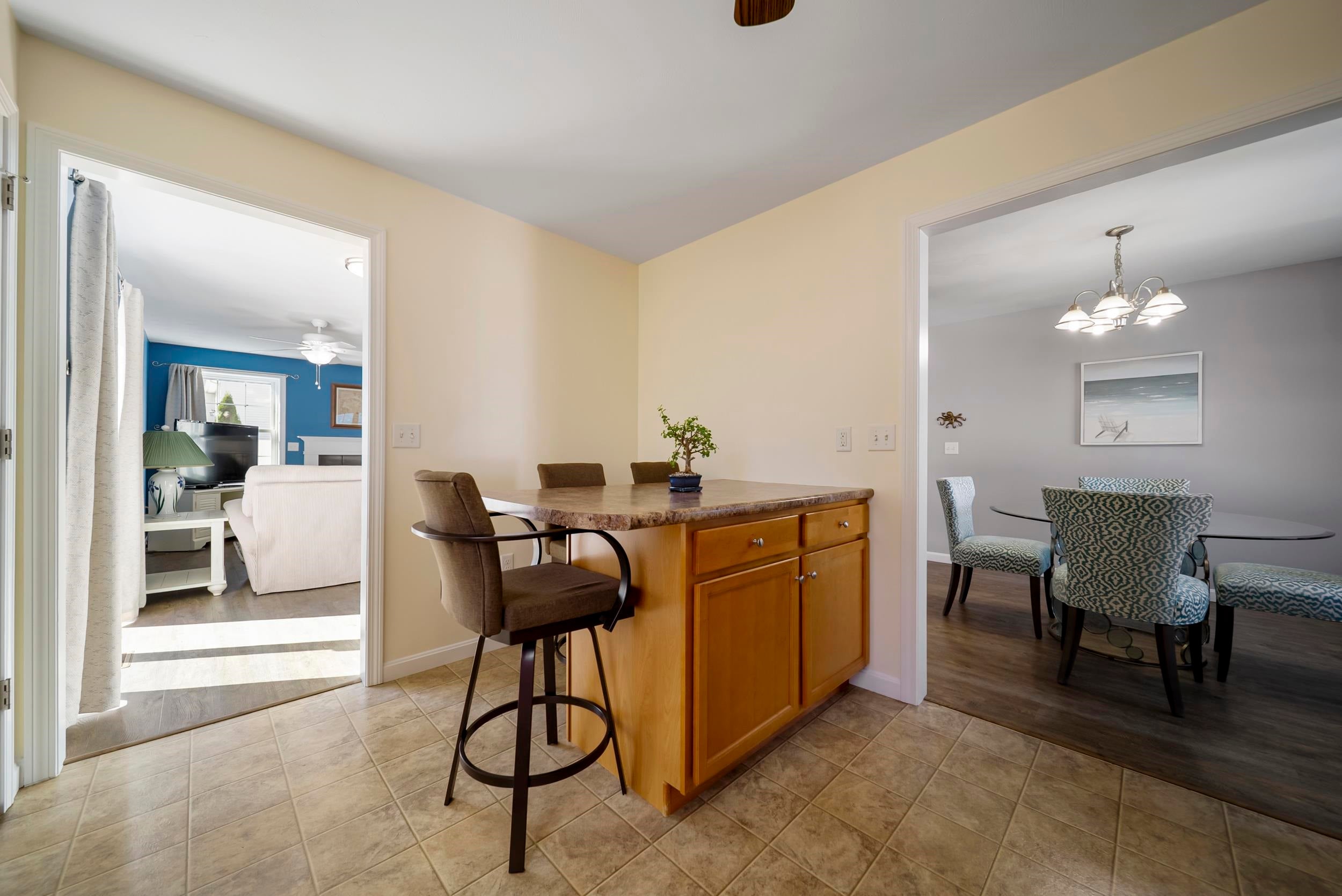 Hooksett, New Hampshire, 03106, United States, 3 Bedrooms Bedrooms, ,2 BathroomsBathrooms,Residential,For Sale,1942312