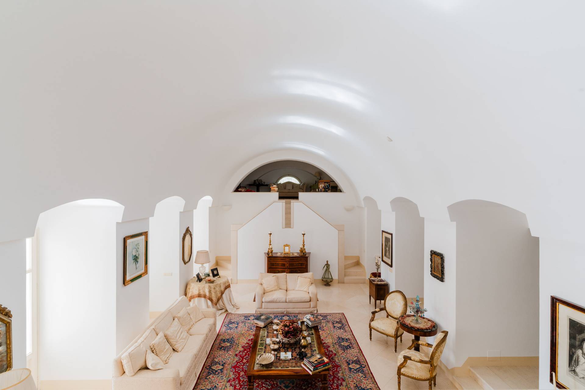 Gioia del Colle, Bari, 70023, IT, 6 Bedrooms Bedrooms, ,9 BathroomsBathrooms,Residential,For Sale,1991978