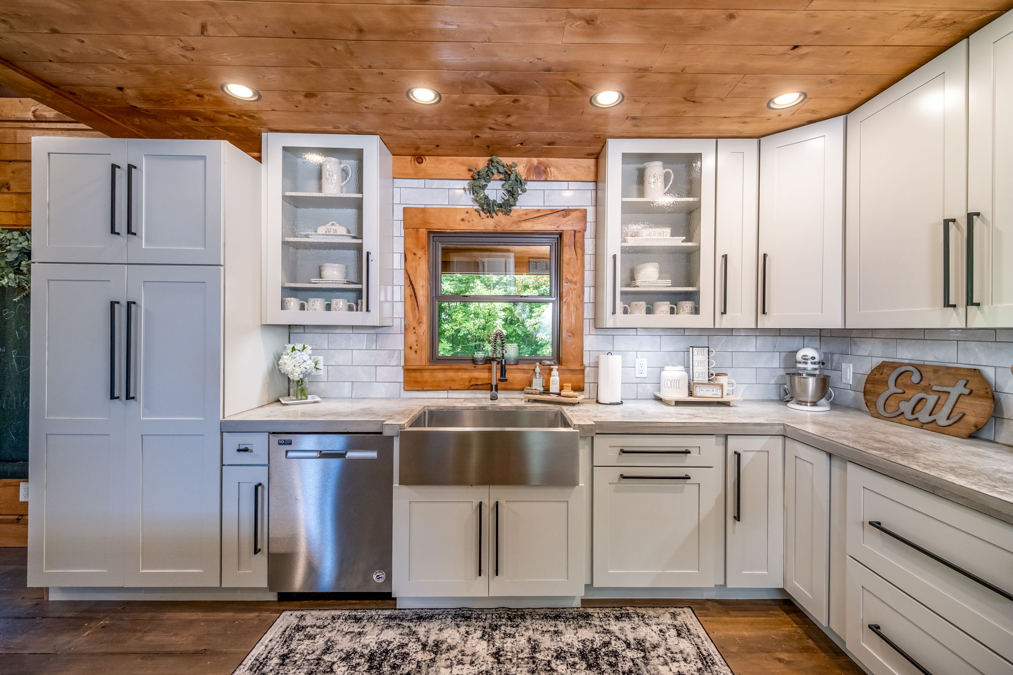 Lakeview, Michigan, 48850, United States, 4 Bedrooms Bedrooms, ,4 BathroomsBathrooms,Residential,For Sale,1943145