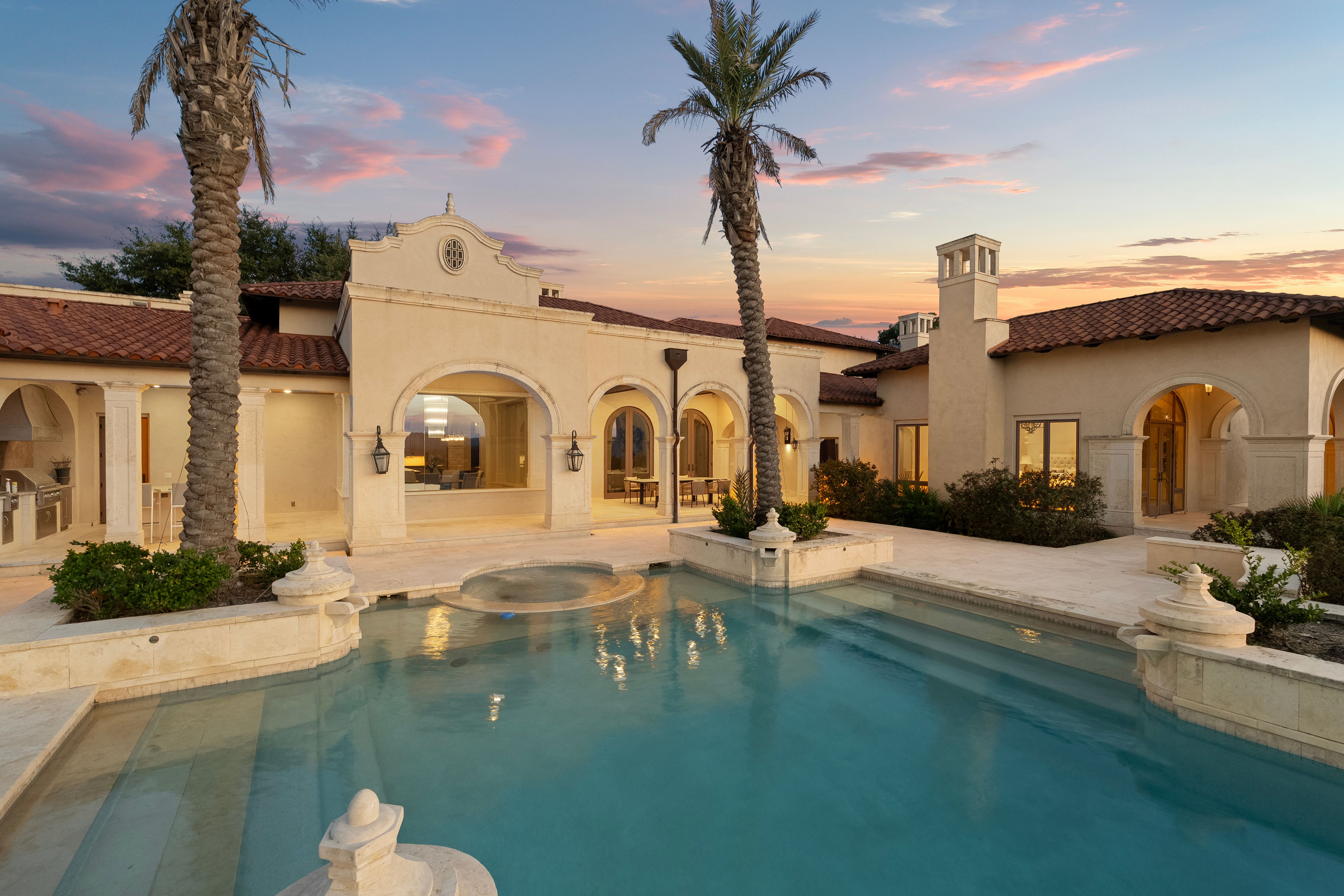  Mediterranean Style Estate in The Dominion - 物件實景