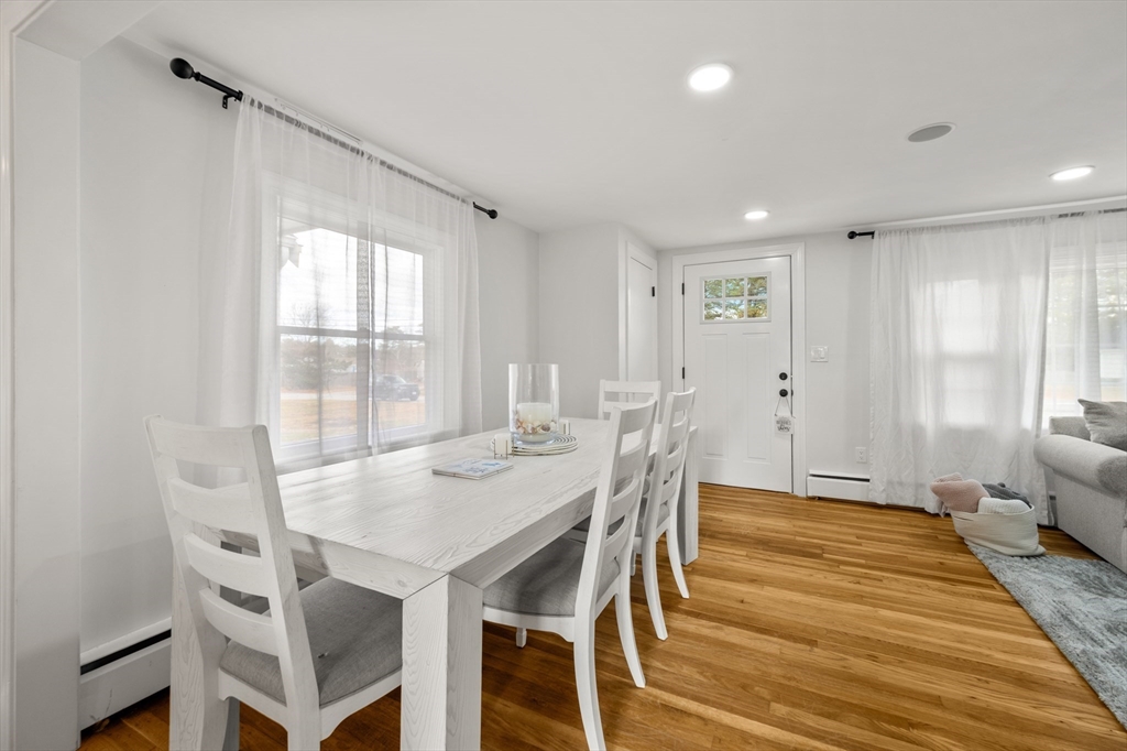 Yarmouth, Massachusetts, 02664, United States, 3 Bedrooms Bedrooms, ,2 BathroomsBathrooms,Residential,For Sale,2002259