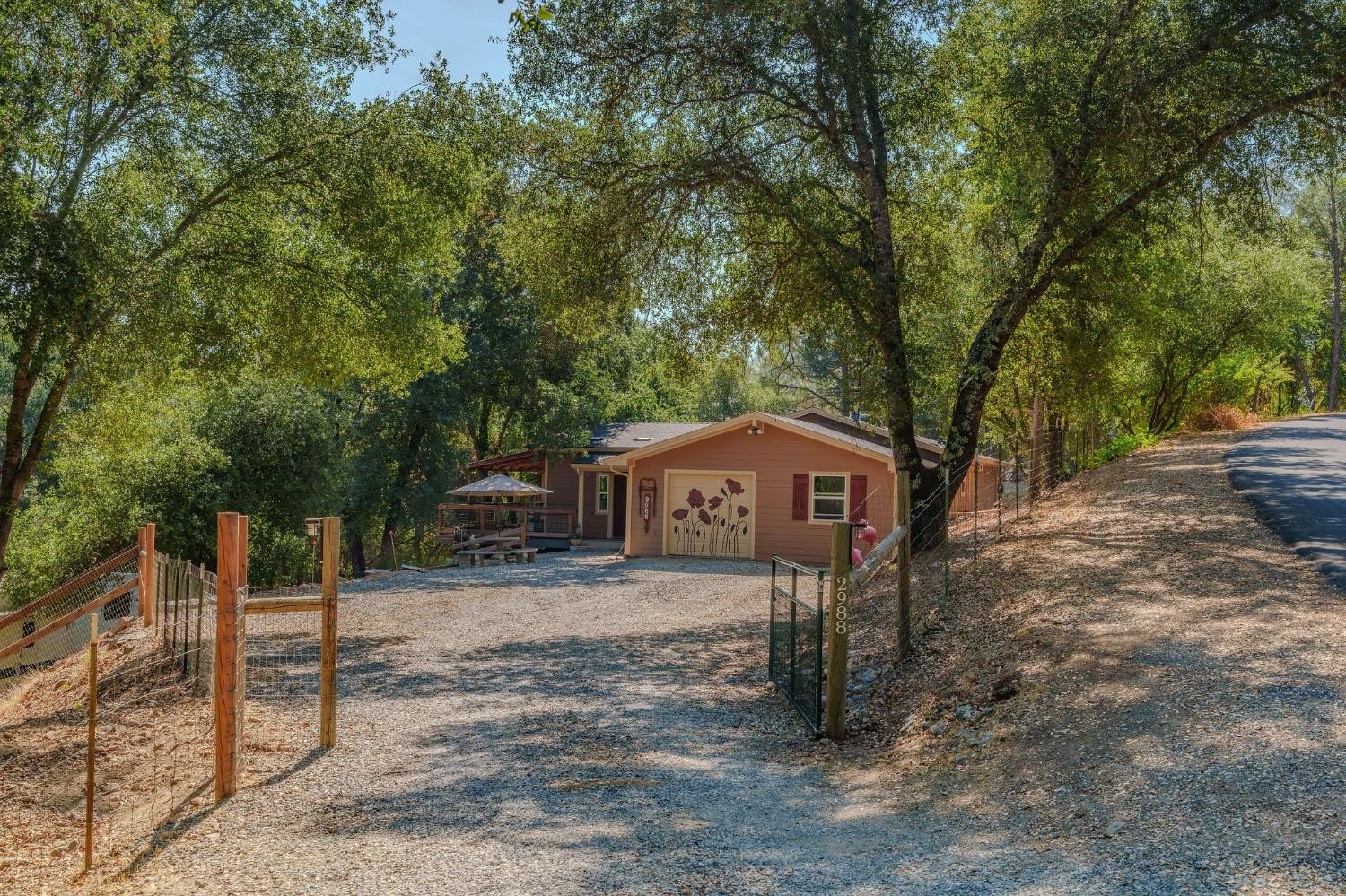 San Andreas, California, 95249, United States, 2 Bedrooms Bedrooms, ,2 BathroomsBathrooms,Residential,For Sale,1980033