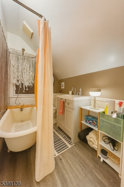 Clifton City, New Jersey, 07013, United States, 2 Bedrooms Bedrooms, ,2 BathroomsBathrooms,Residential,For Sale,1995655