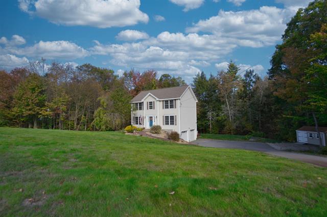 Epsom, New Hampshire, 03234, United States, 3 Bedrooms Bedrooms, ,2 BathroomsBathrooms,Residential,For Sale,1980336