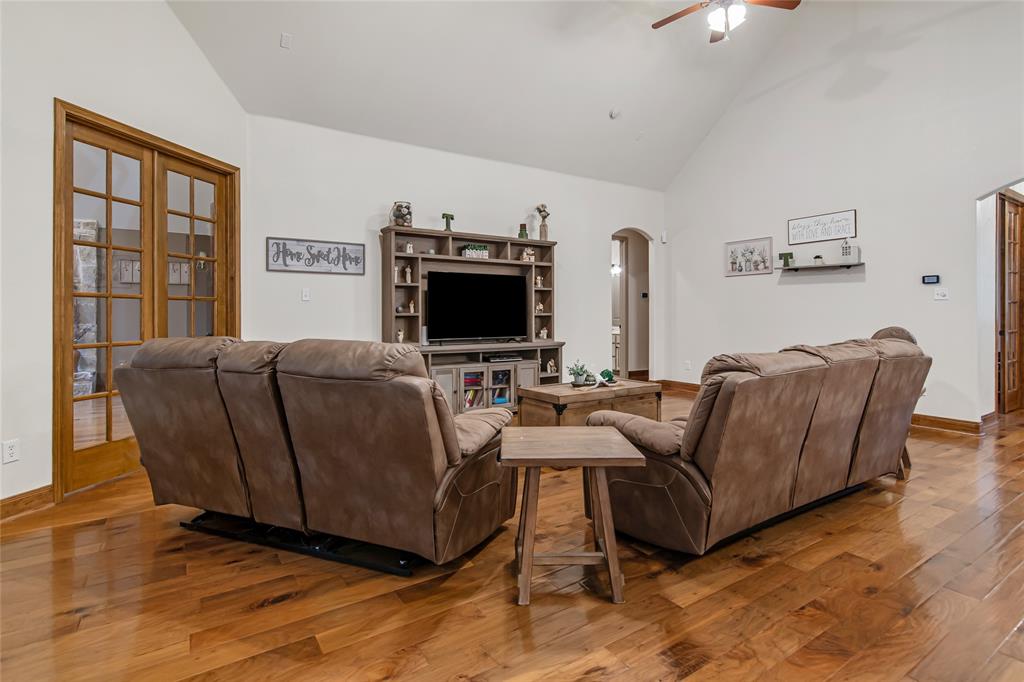 Azle, Texas, 76020, United States, 3 Bedrooms Bedrooms, ,3 BathroomsBathrooms,Residential,For Sale,1934218