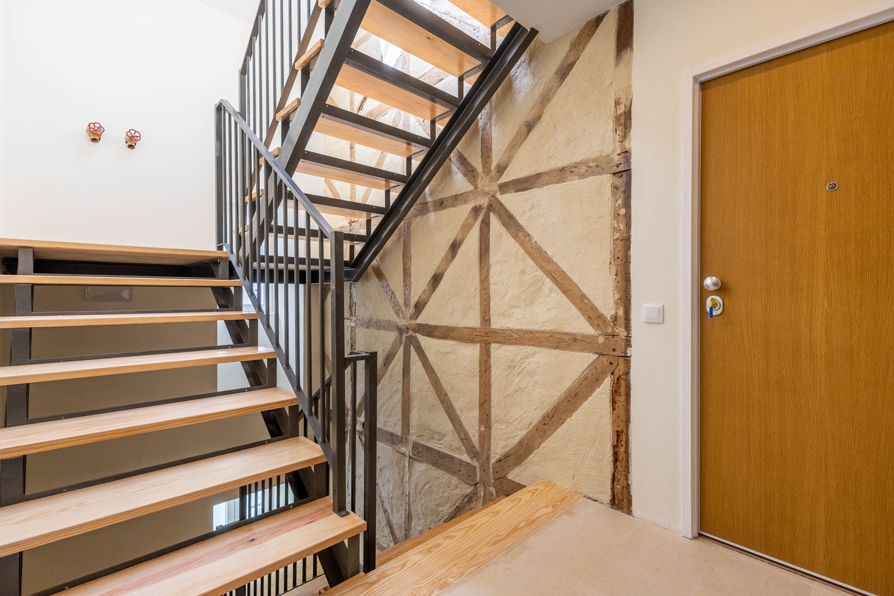  Building for Sale - 物件實景