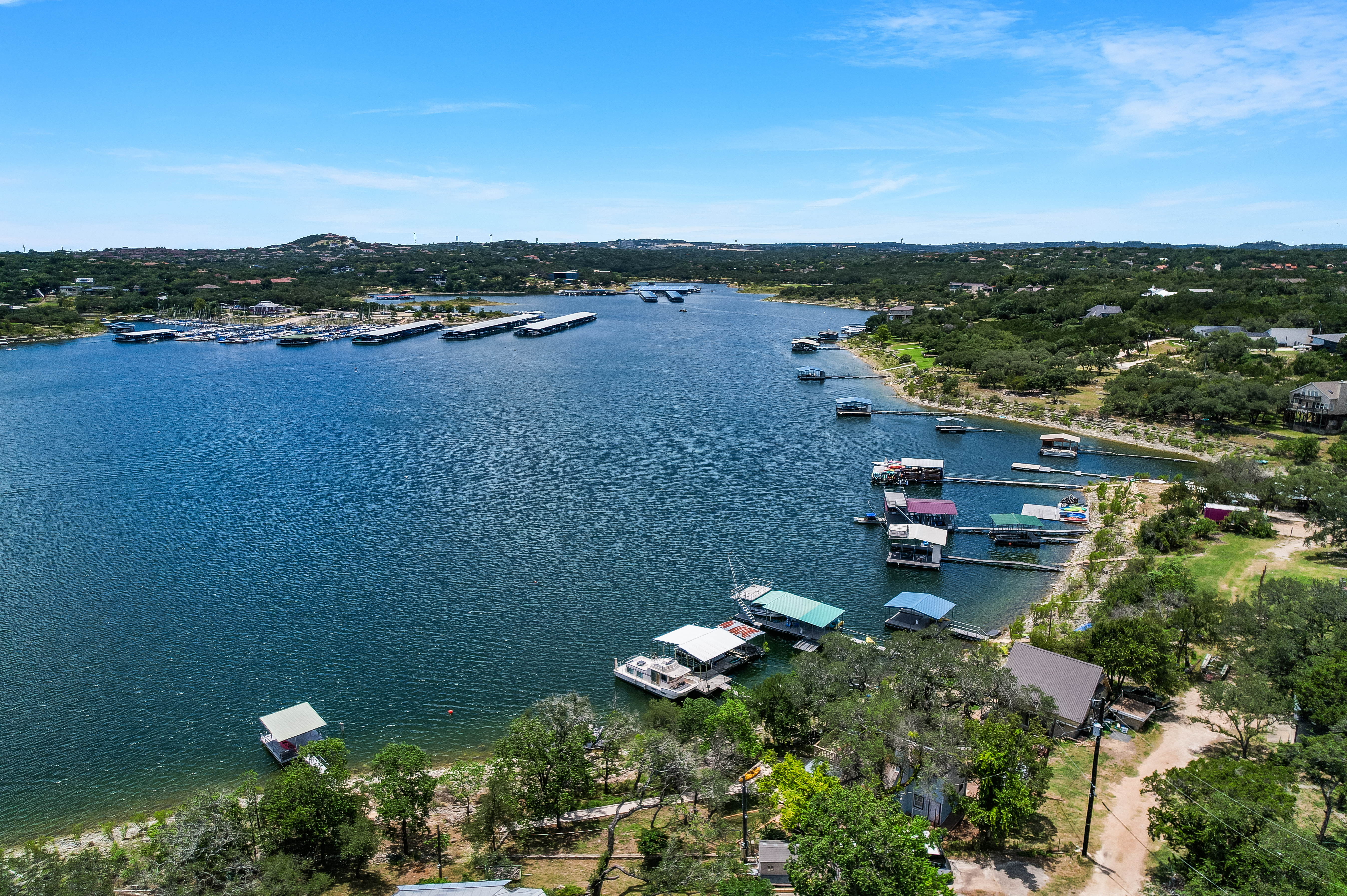  JUST LISTED - Charming lakefront retreat on Lake Travis - 物件實景