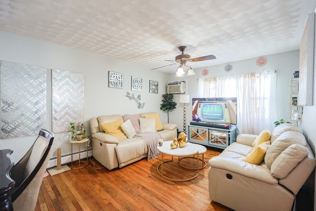 Fall River, Massachusetts, 02720, United States, 6 Bedrooms Bedrooms, ,3 BathroomsBathrooms,Residential,For Sale,1992574