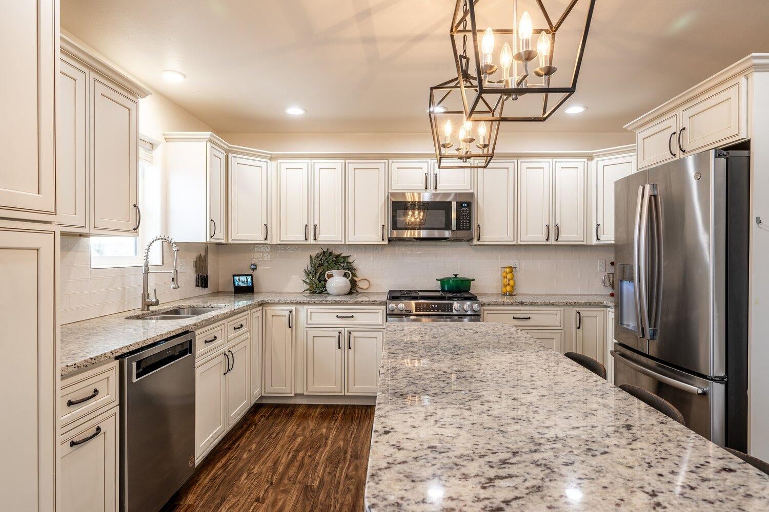 Sheridan, Wyoming, 82801, United States, 5 Bedrooms Bedrooms, ,3 BathroomsBathrooms,Residential,For Sale,2011699