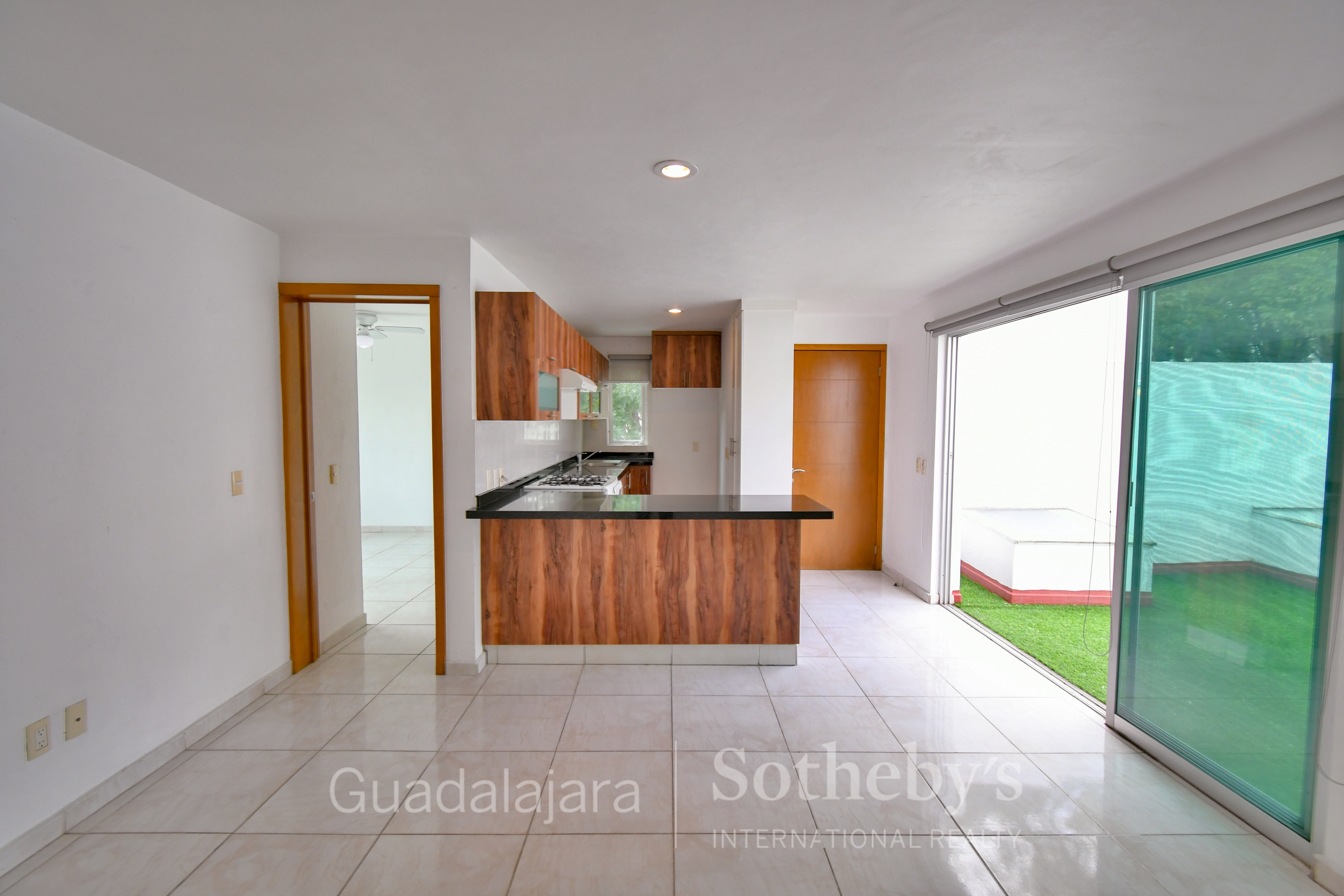  Casa duplex en condominio Puerta del Valle en venta - 物件實景