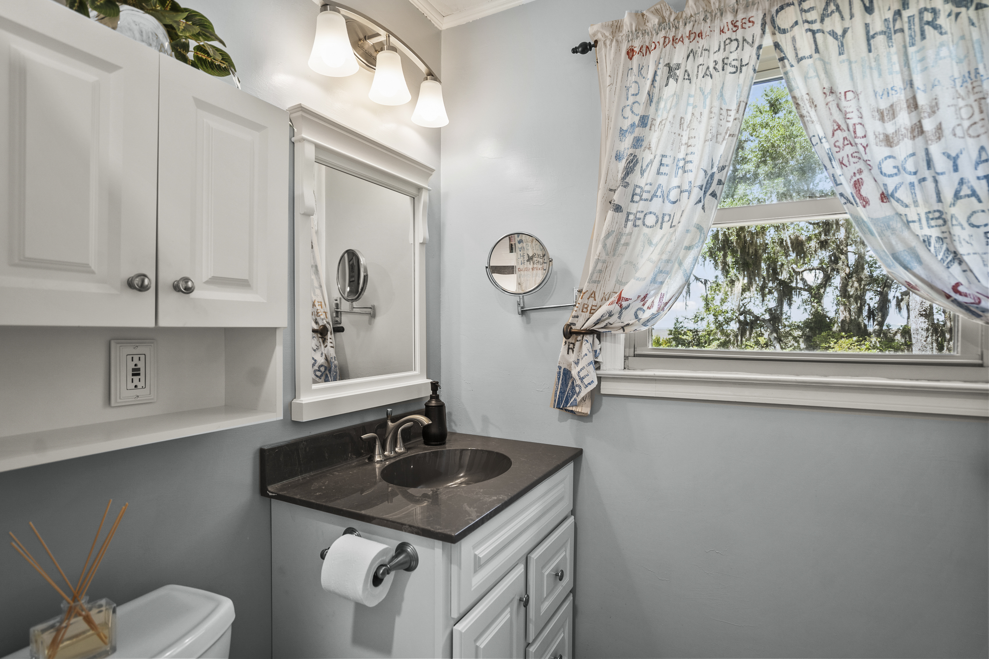 Beaufort, South Carolina, 29906, United States, 3 Bedrooms Bedrooms, ,2 BathroomsBathrooms,Residential,For Sale,1976144