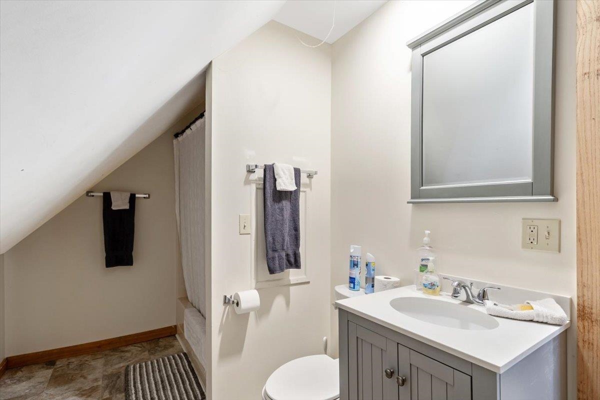 St. Albans Town, Vermont, 05478, United States, 4 Bedrooms Bedrooms, ,2 BathroomsBathrooms,Residential,For Sale,2022571