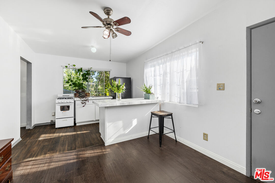 Los Angeles, California, 90041, United States, 3 Bedrooms Bedrooms, ,2 BathroomsBathrooms,Residential,For Sale,2000501