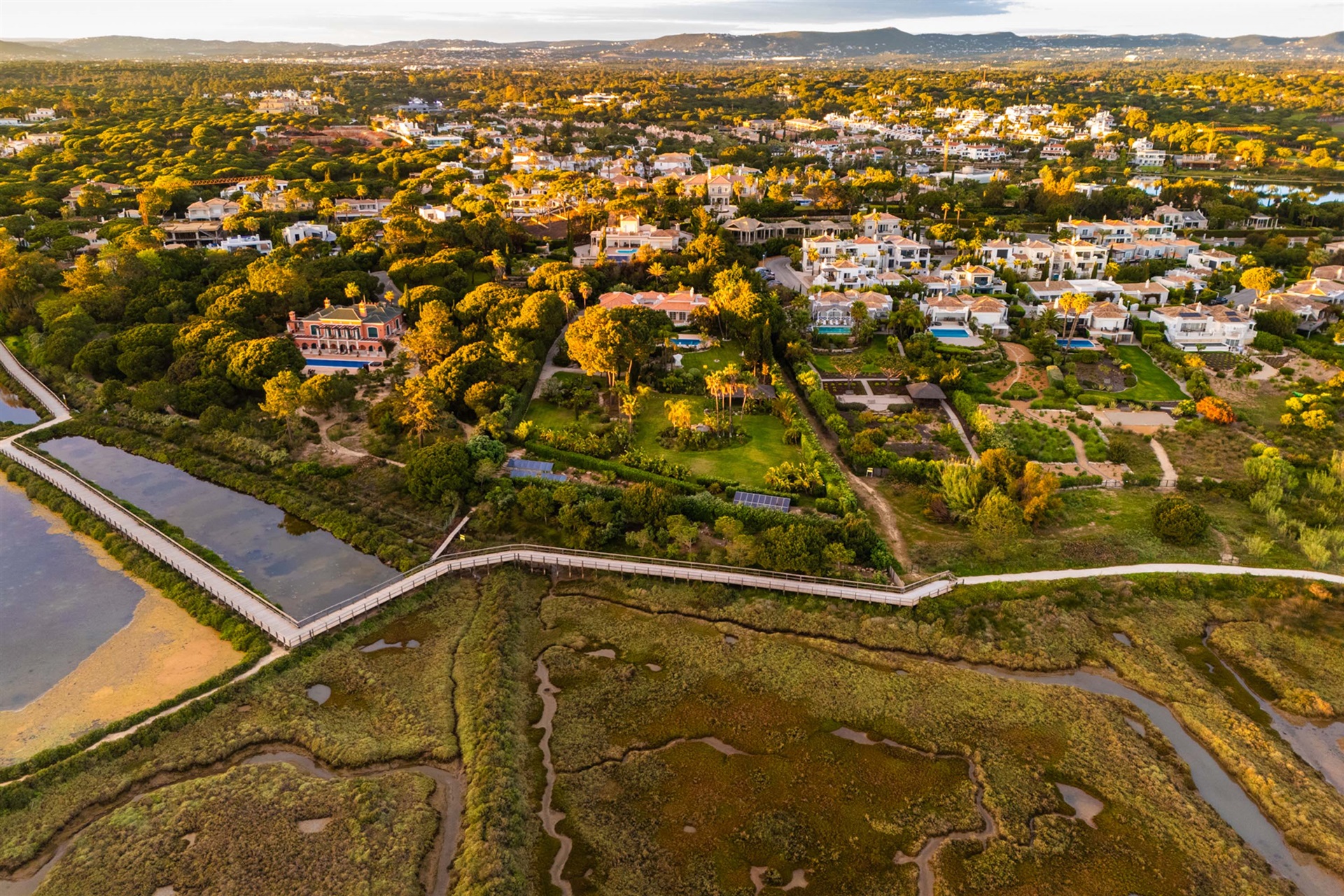  Detached house, 5 bedrooms, for Sale - 物件實景