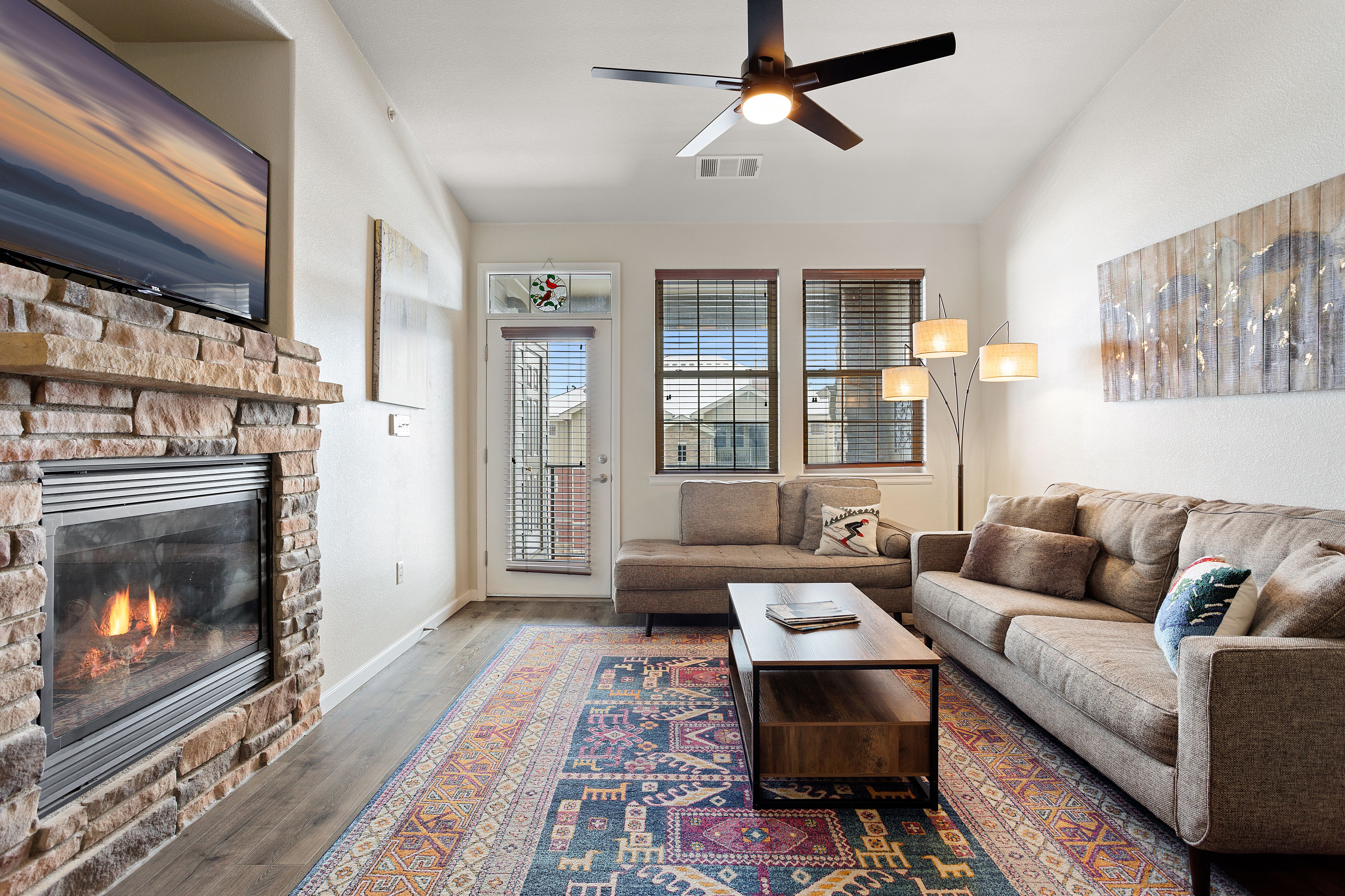  Desirable Top Floor Mountain Getaway In Aspen Meadows - 物件實景