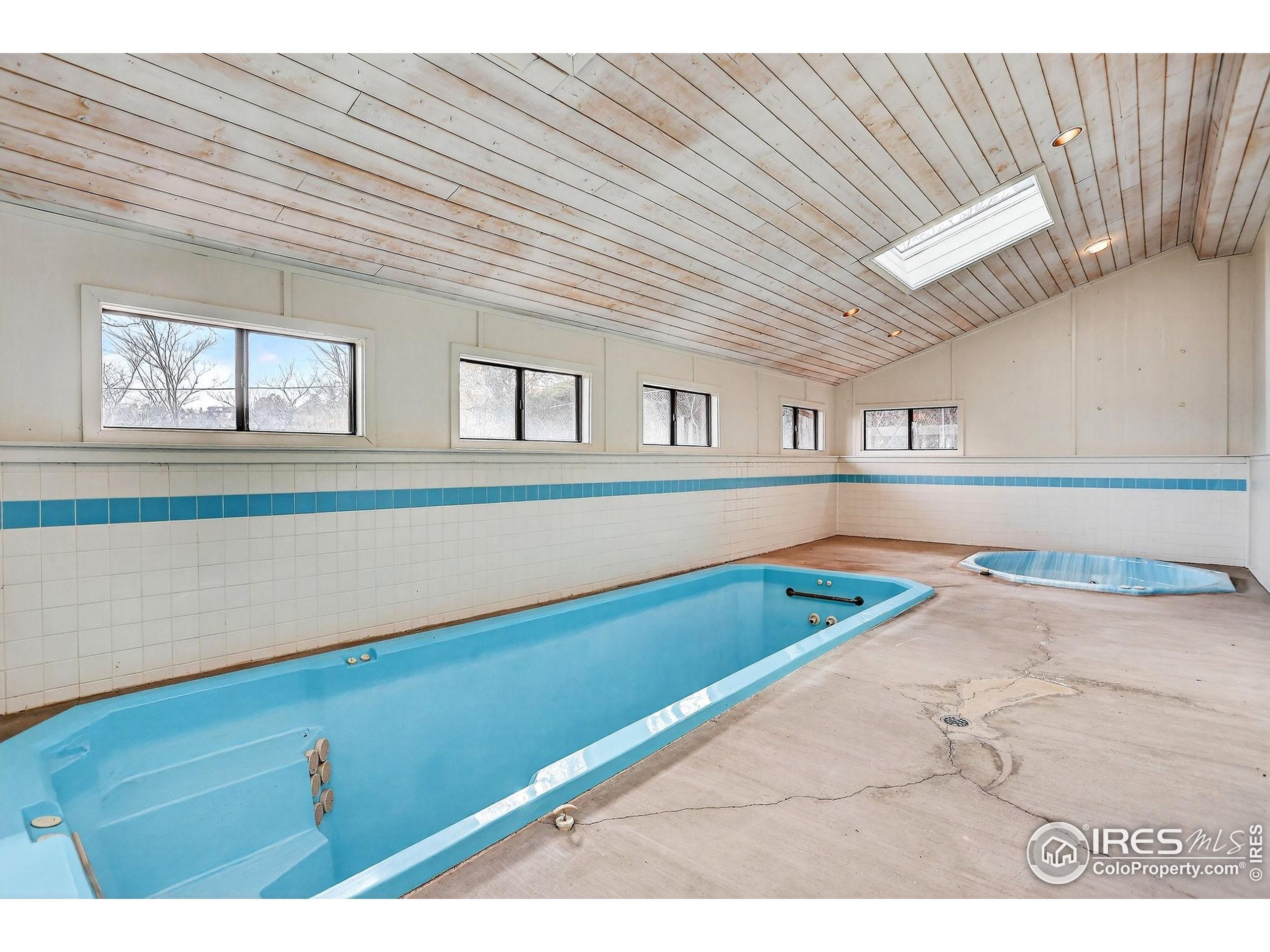 Boulder, Colorado, 80305, United States, 4 Bedrooms Bedrooms, ,1 BathroomBathrooms,Residential,For Sale,1989677