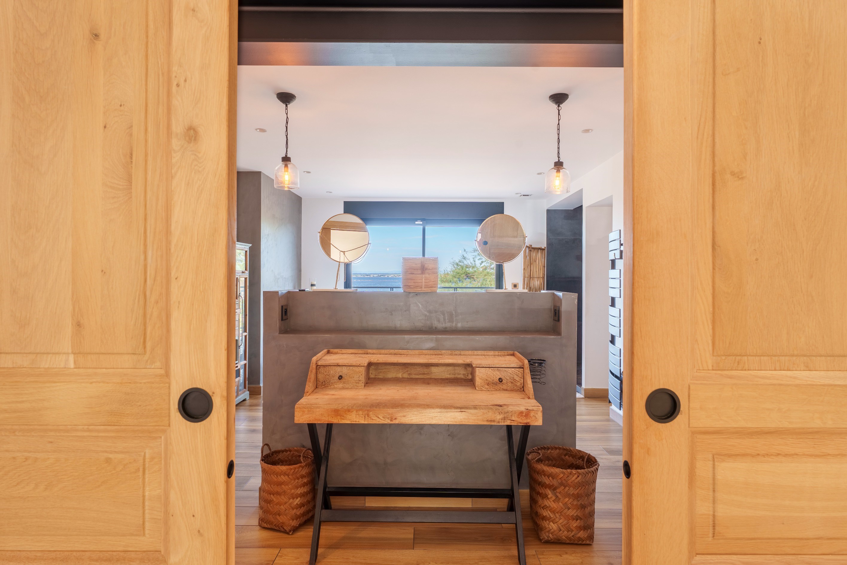  Stunning views of the Thau Lagoon_ Contemporary home with private access to the… - 物件實景