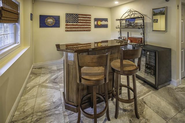 Dover, New Hampshire, 03820, United States, 3 Bedrooms Bedrooms, ,3 BathroomsBathrooms,Residential,For Sale,1989381