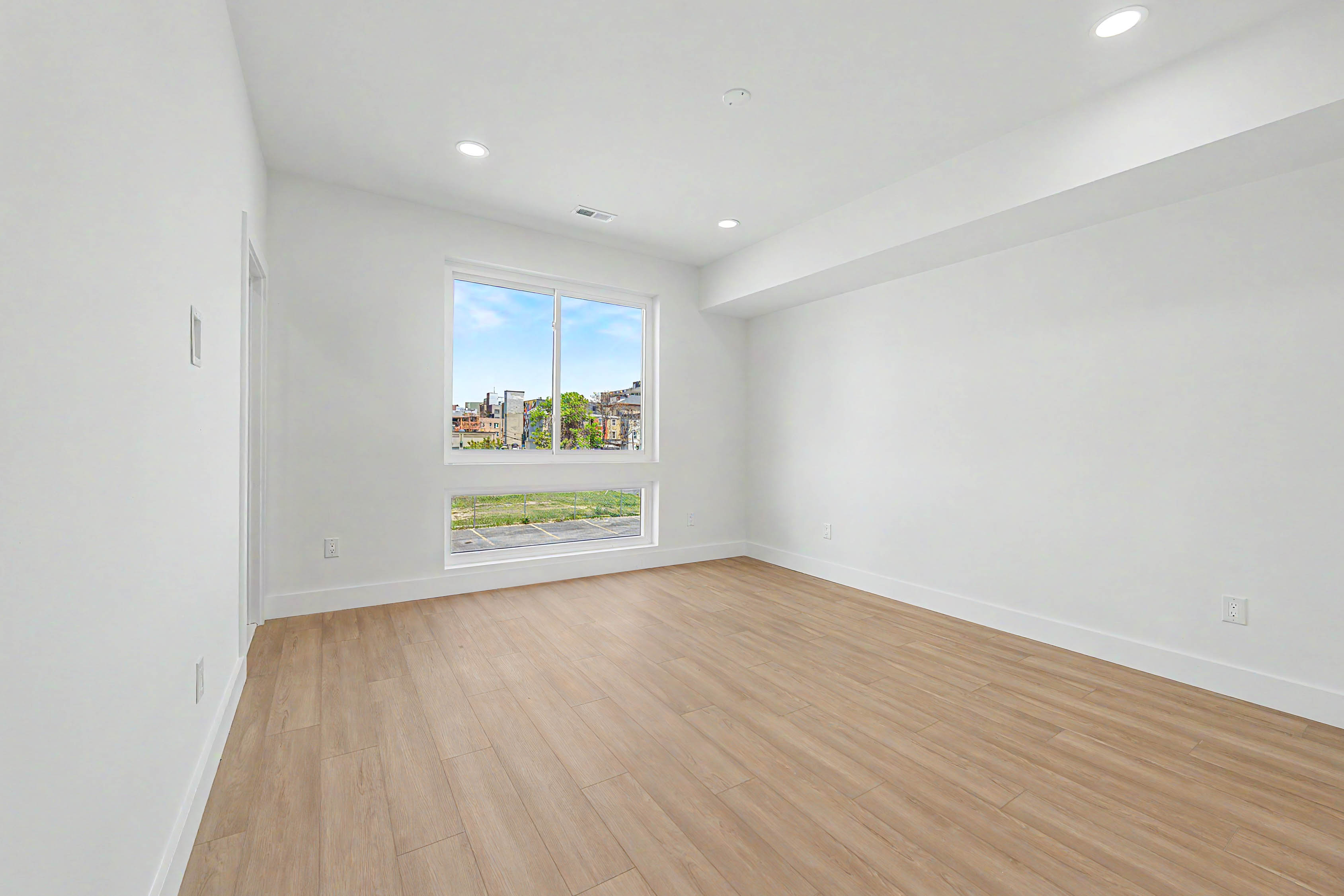  105 B Westminster Avenue - 物件實景