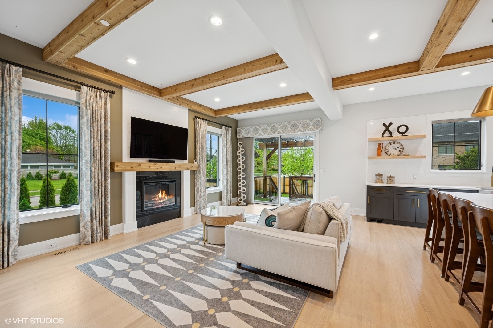Northbrook, Illinois, 60062, United States, 5 Bedrooms Bedrooms, ,5 BathroomsBathrooms,Residential,For Sale,1827493