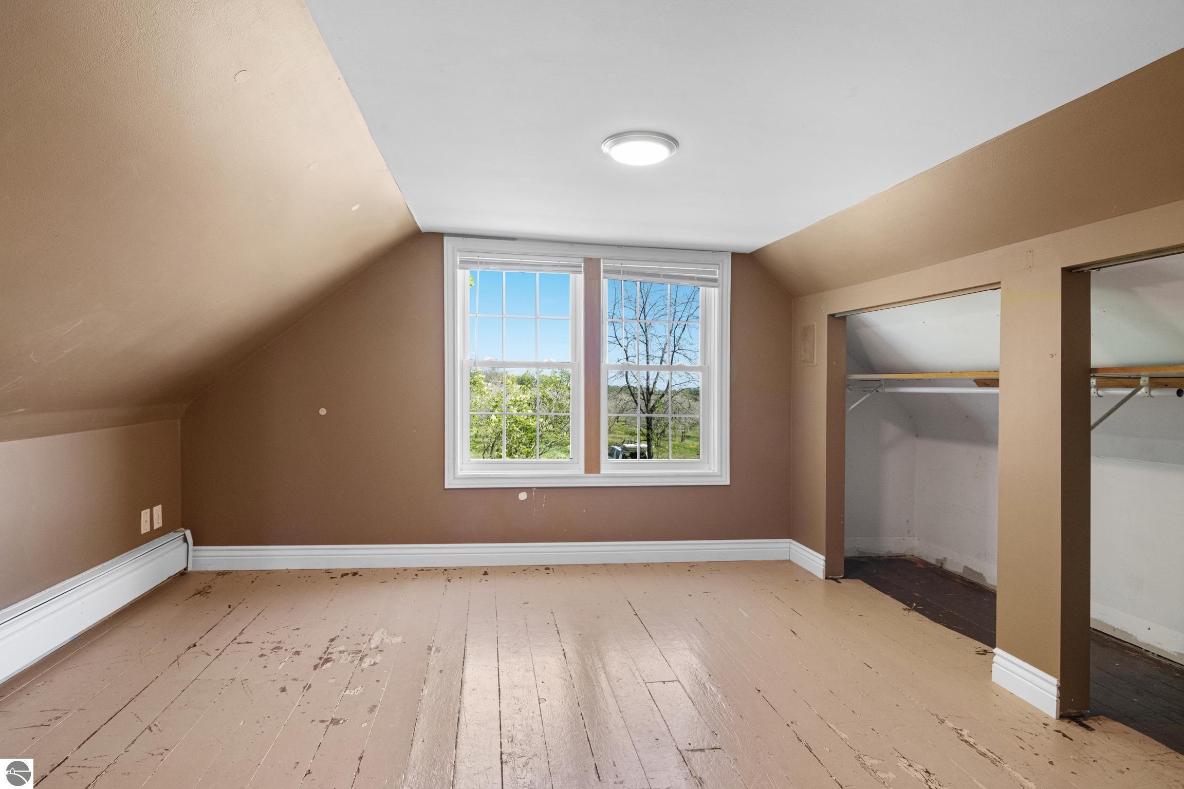 Traverse City, Michigan, 49686, United States, 4 Bedrooms Bedrooms, ,2 BathroomsBathrooms,Residential,For Sale,1914365