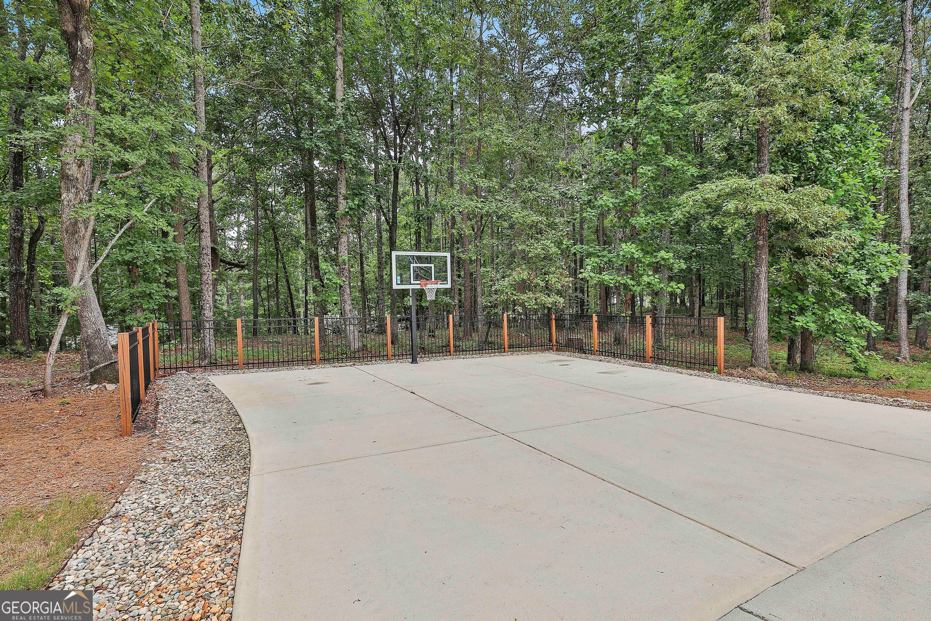 Dallas, Georgia, 30157, United States, 6 Bedrooms Bedrooms, ,6 BathroomsBathrooms,Residential,For Sale,1885039