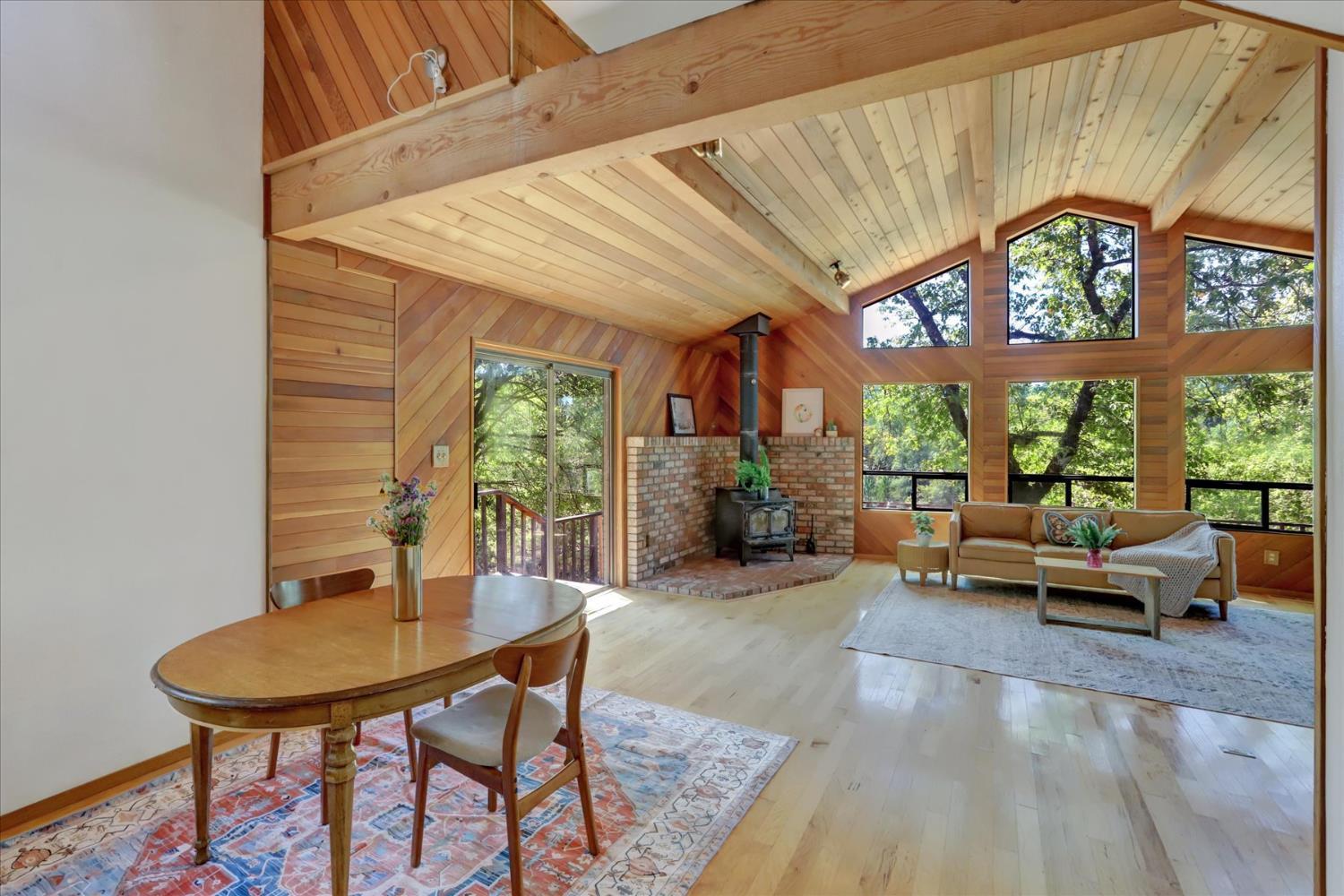 Nevada City, California, 95959, United States, 2 Bedrooms Bedrooms, ,2 BathroomsBathrooms,Residential,For Sale,1982530