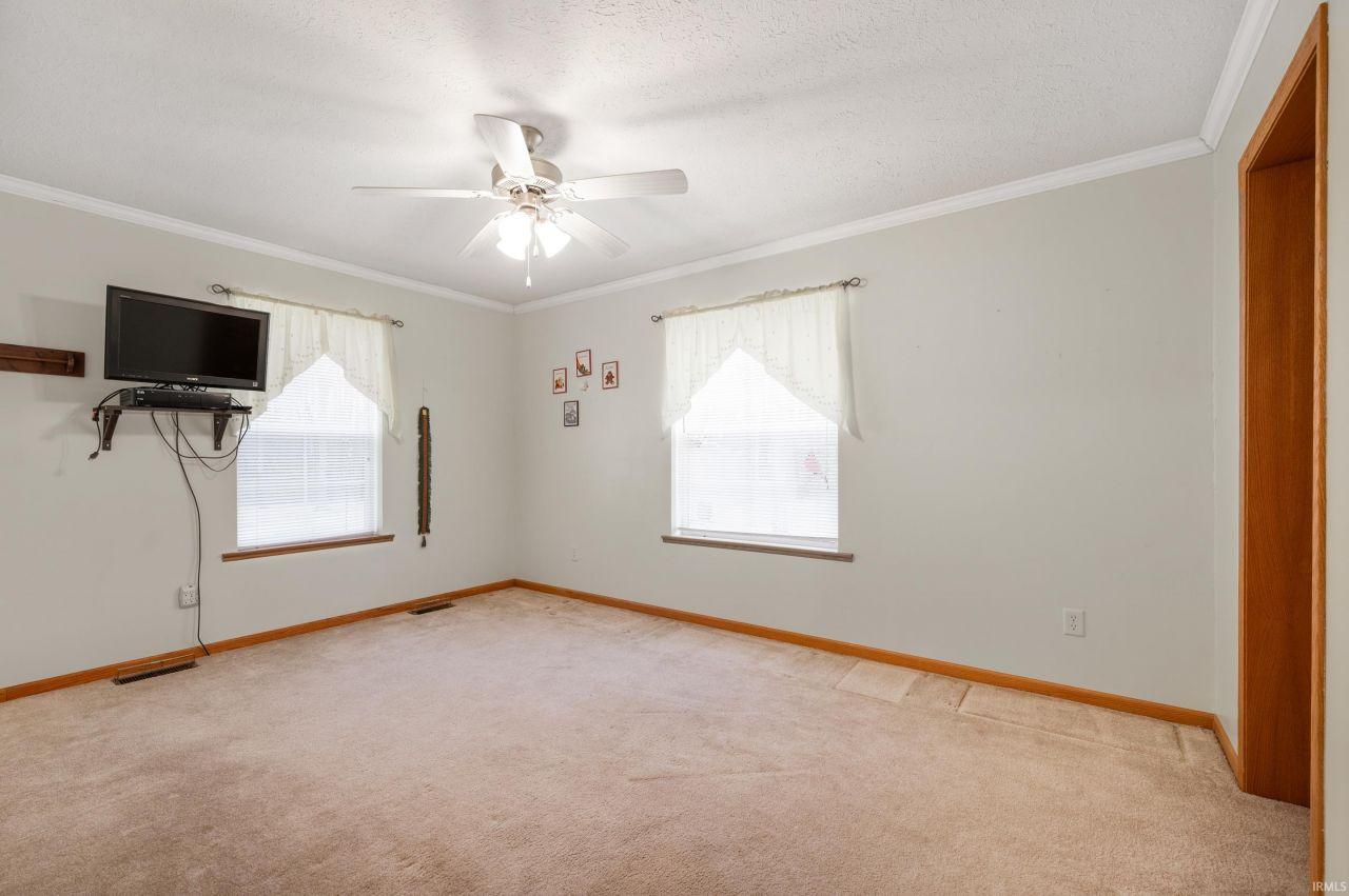 Alexandria, Indiana, 46001, United States, 3 Bedrooms Bedrooms, ,2 BathroomsBathrooms,Residential,For Sale,1728974