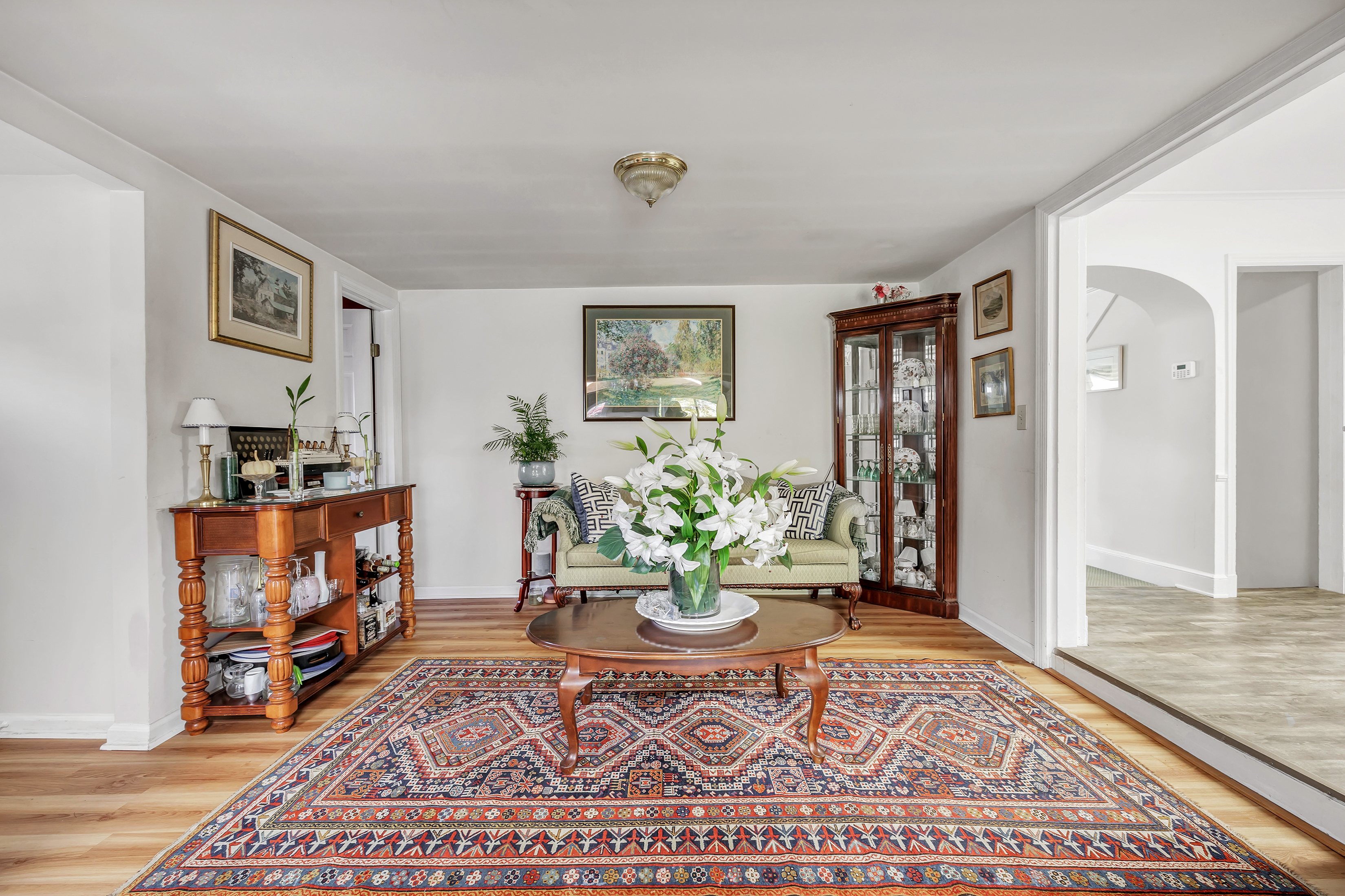 Stratford, Connecticut, 06614, United States, 4 Bedrooms Bedrooms, ,4 BathroomsBathrooms,Residential,For Sale,1996522