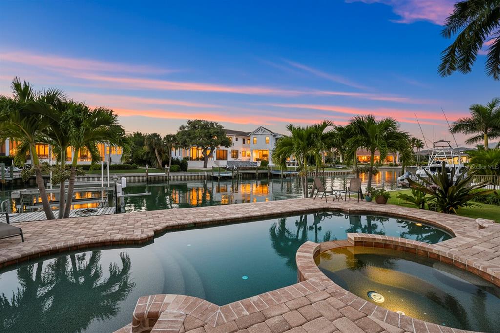 Sarasota, Florida, 34236, United States, 5 Bedrooms Bedrooms, ,5 BathroomsBathrooms,Residential,For Sale,1989074