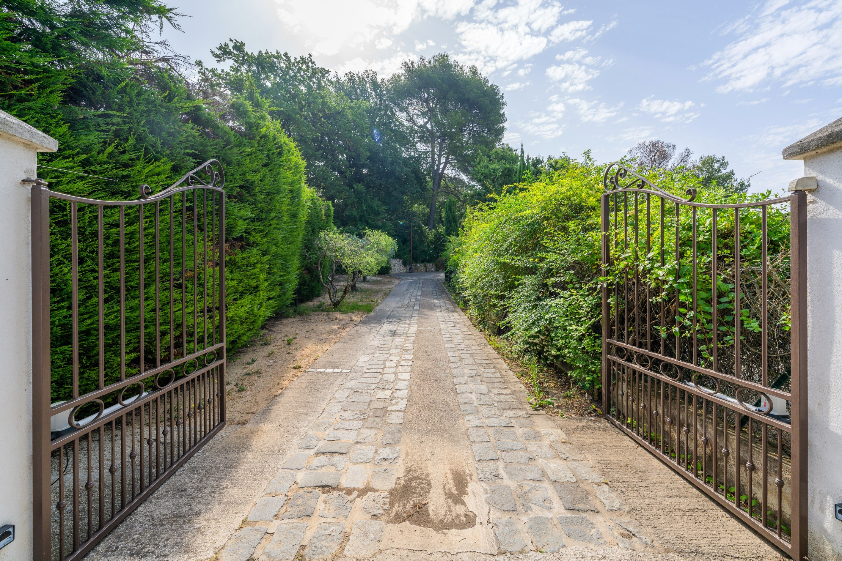  Marseille 11th, Éoures – Family Home with Swimming Pool - 物件實景