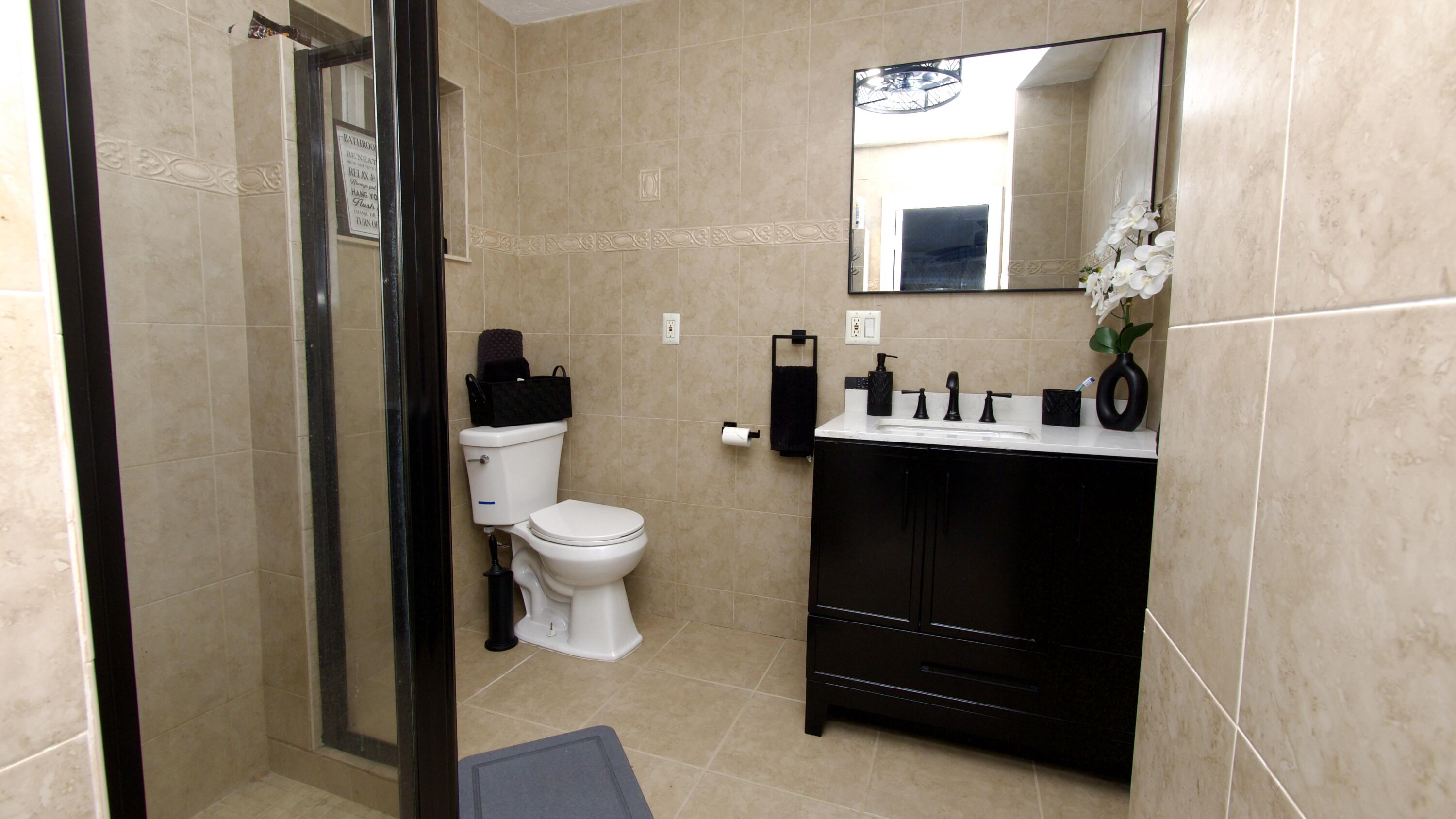 Davie, Florida, 33328, United States, 7 Bedrooms Bedrooms, ,5 BathroomsBathrooms,Residential,For Sale,2039860