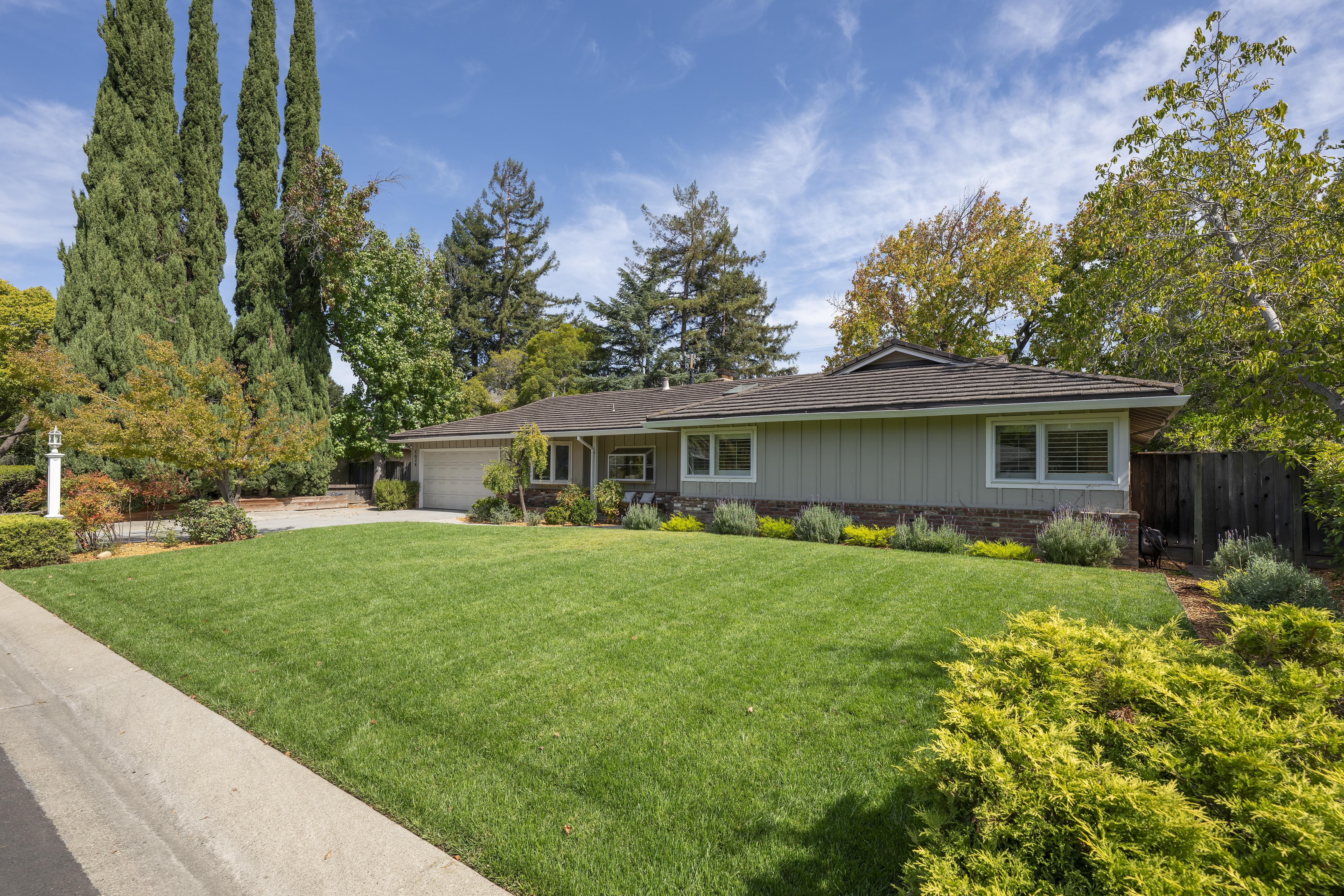  Classic South Los Altos Ranch Home - 物件實景